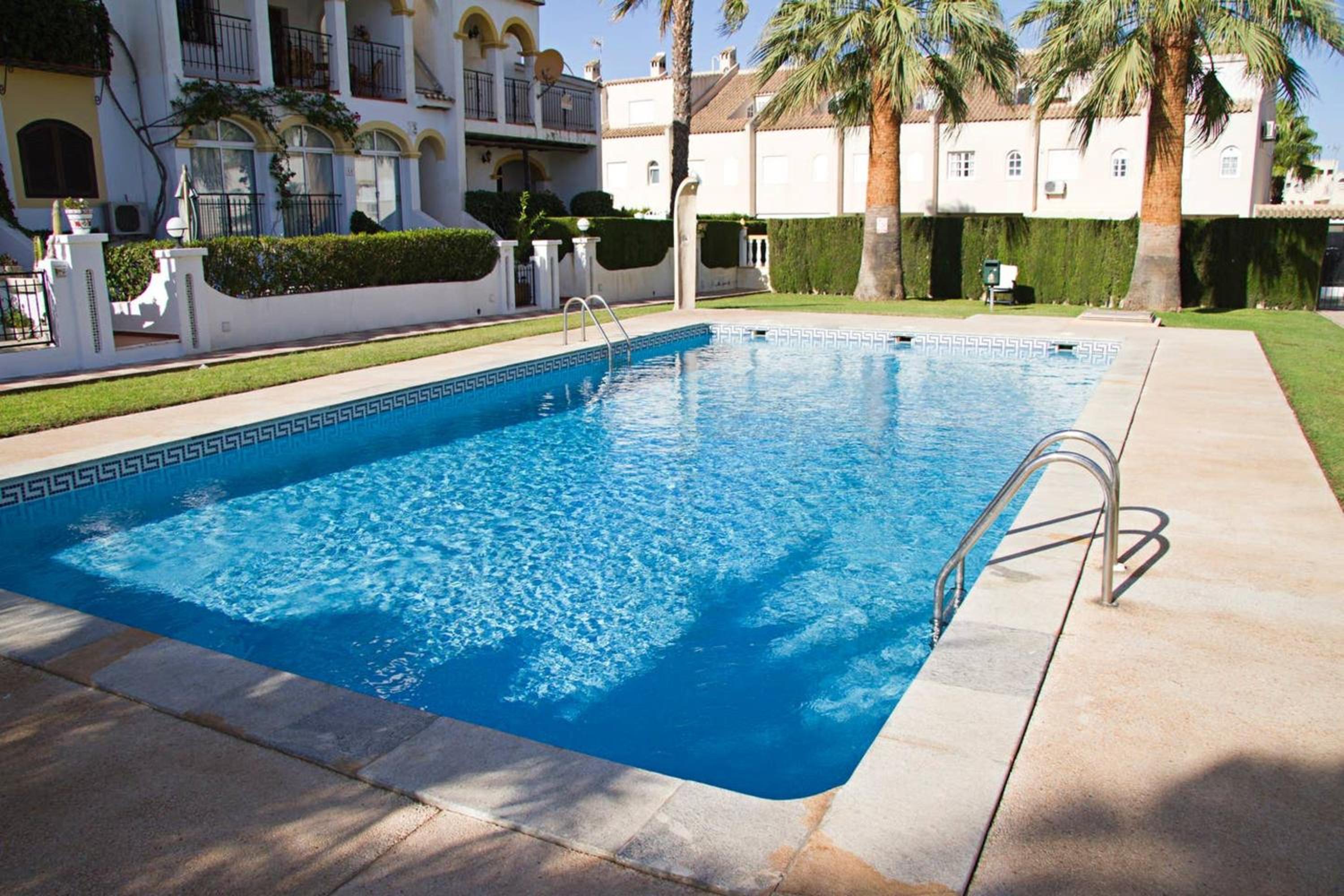Welcoming House in Torrevieja with Shared Pool