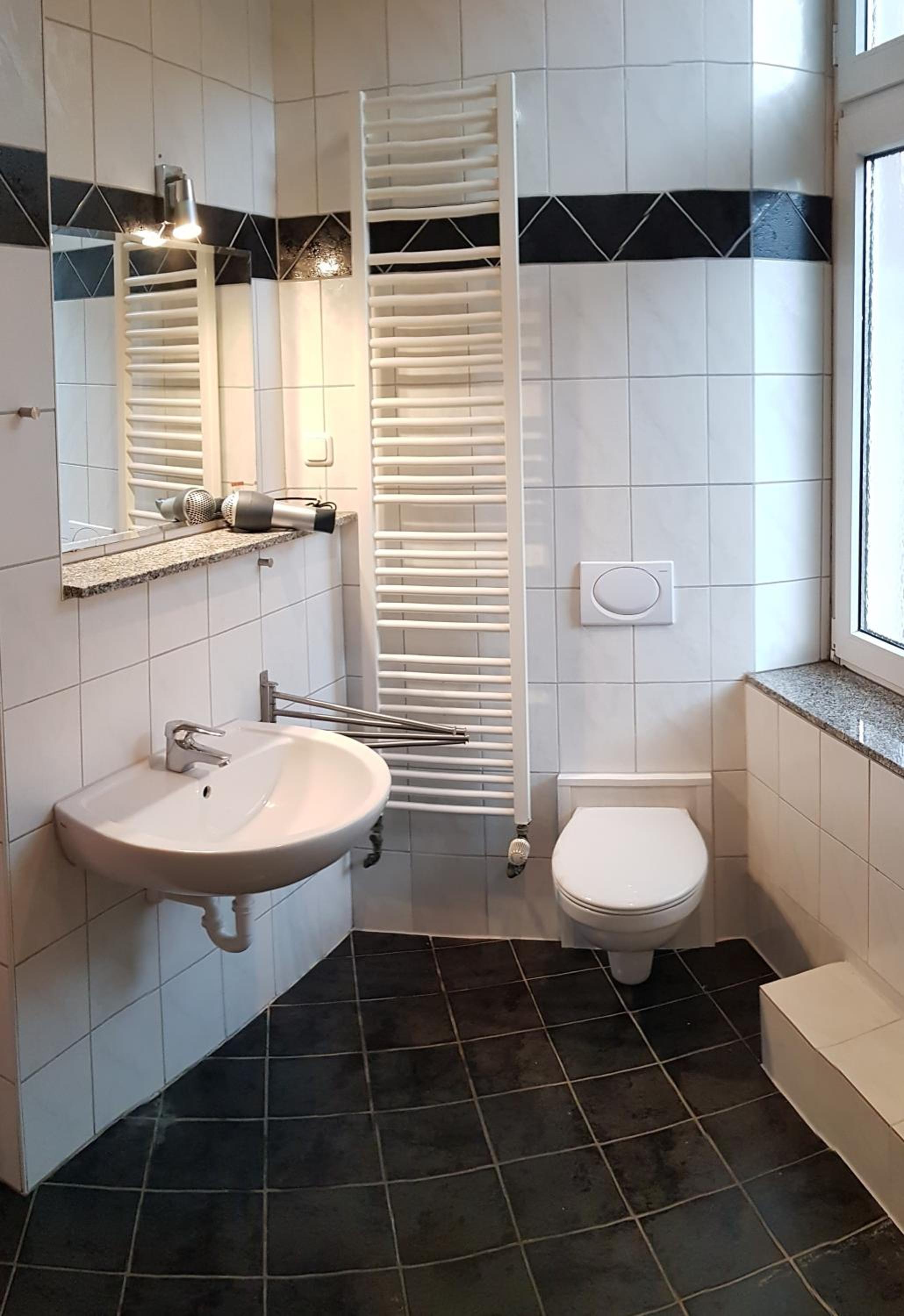 ELENA flat Lavendel Duisburg Zentrum
