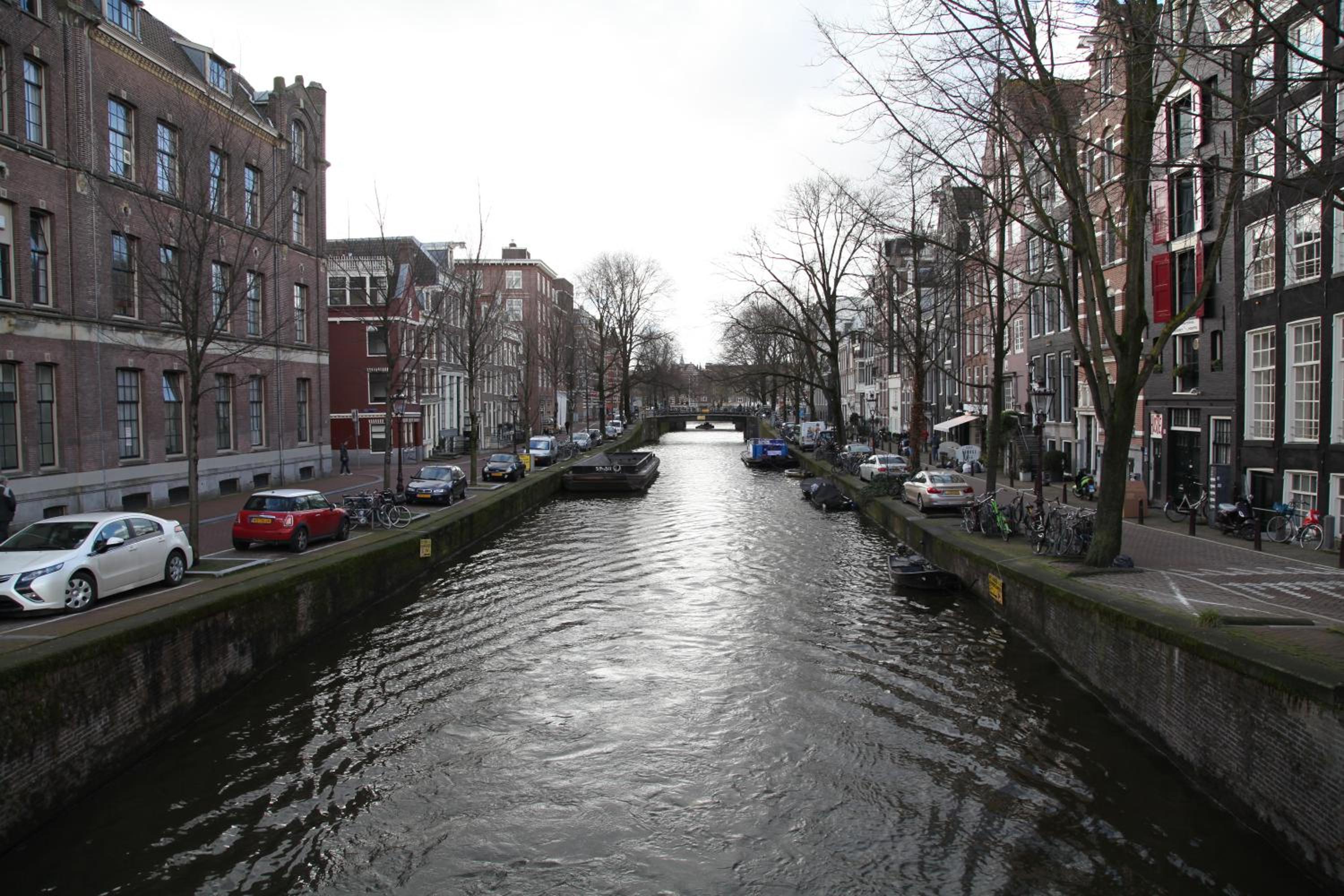 Amsterdam Downtown Hotel Canal View