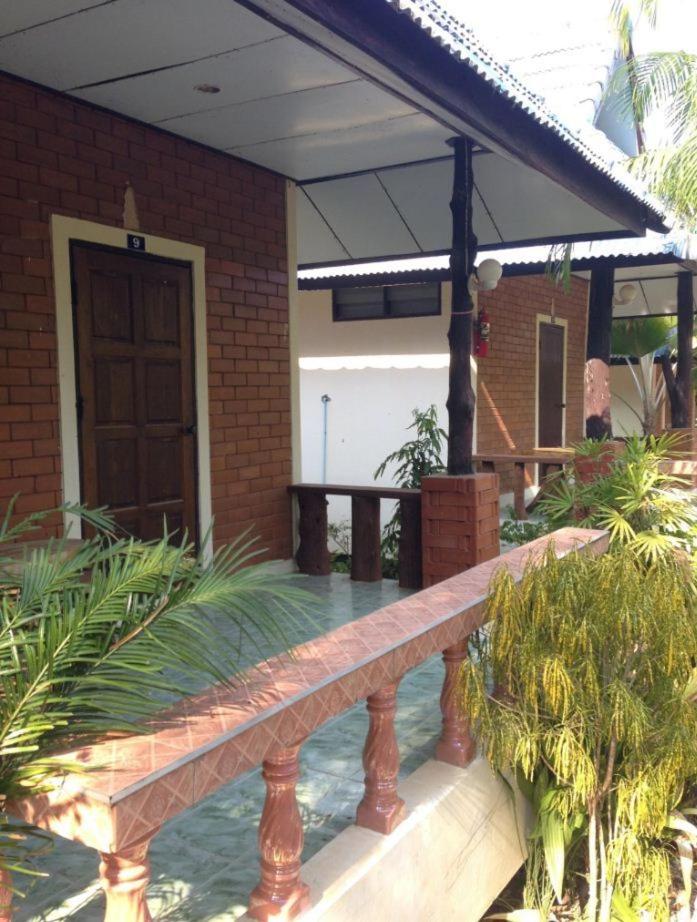 Lovely Lanta Resort