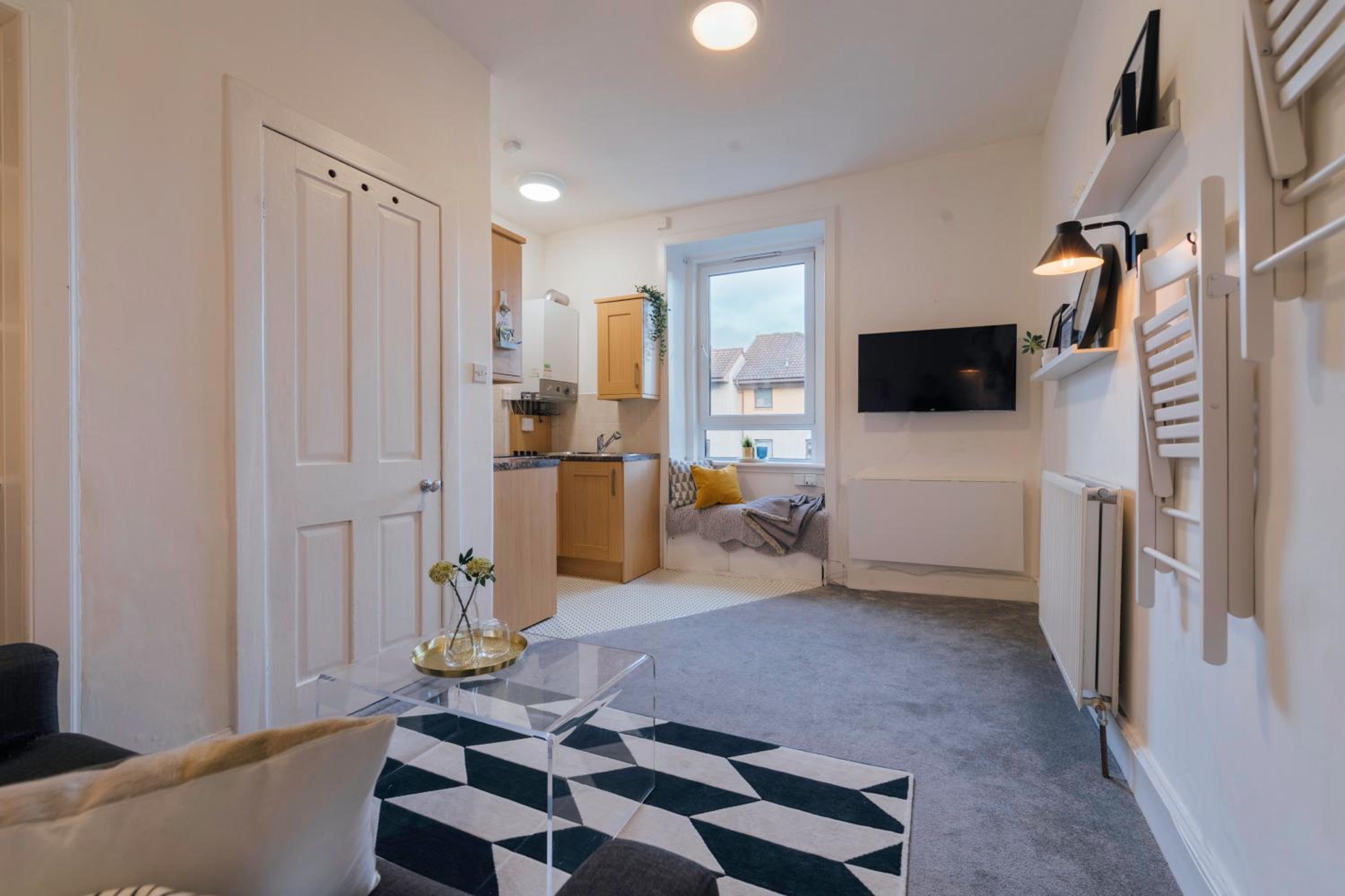 Stylish and Comfortable City Centre Apartment view 5