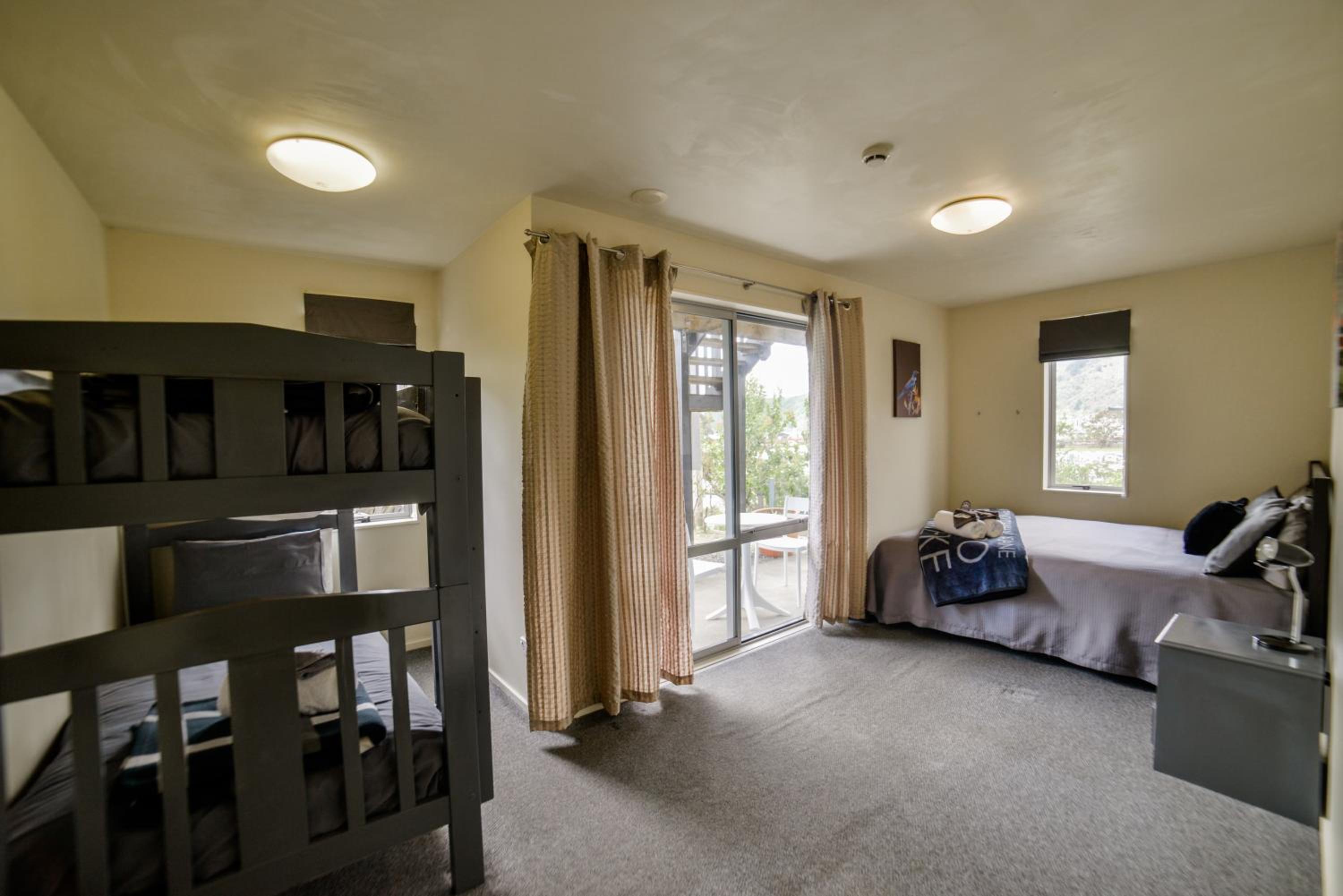 Tombstone Motel, Lodge & Backpackers