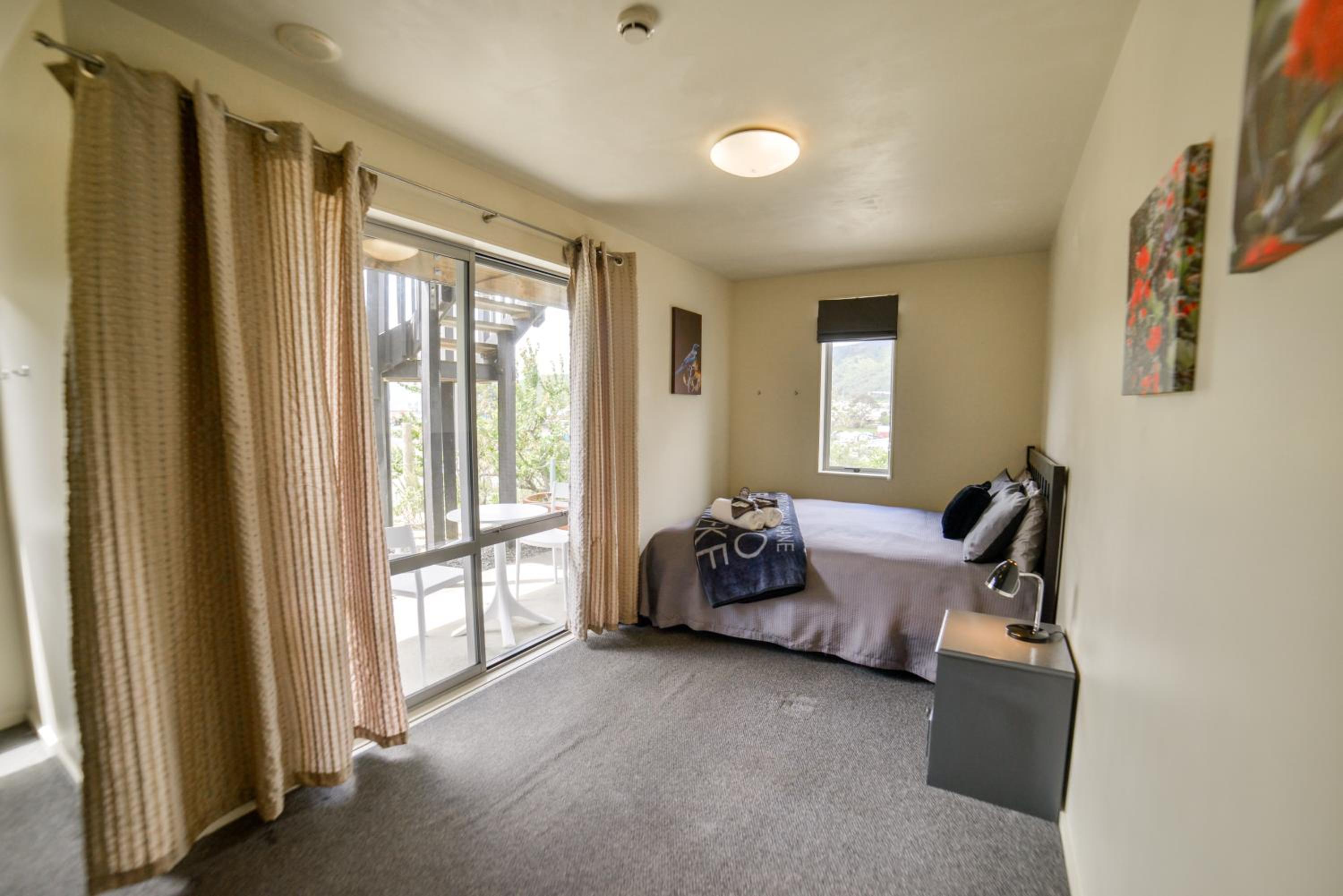 Tombstone Motel, Lodge & Backpackers