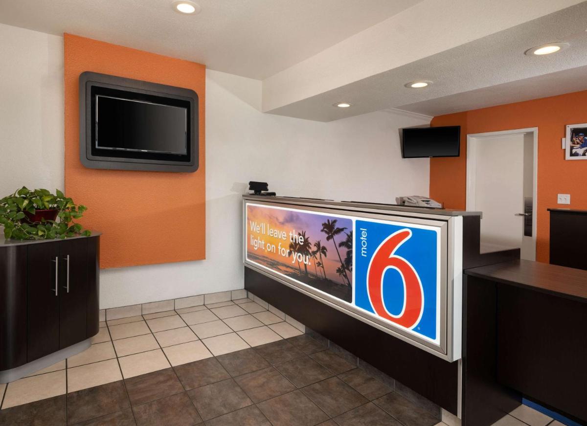 hotel reception