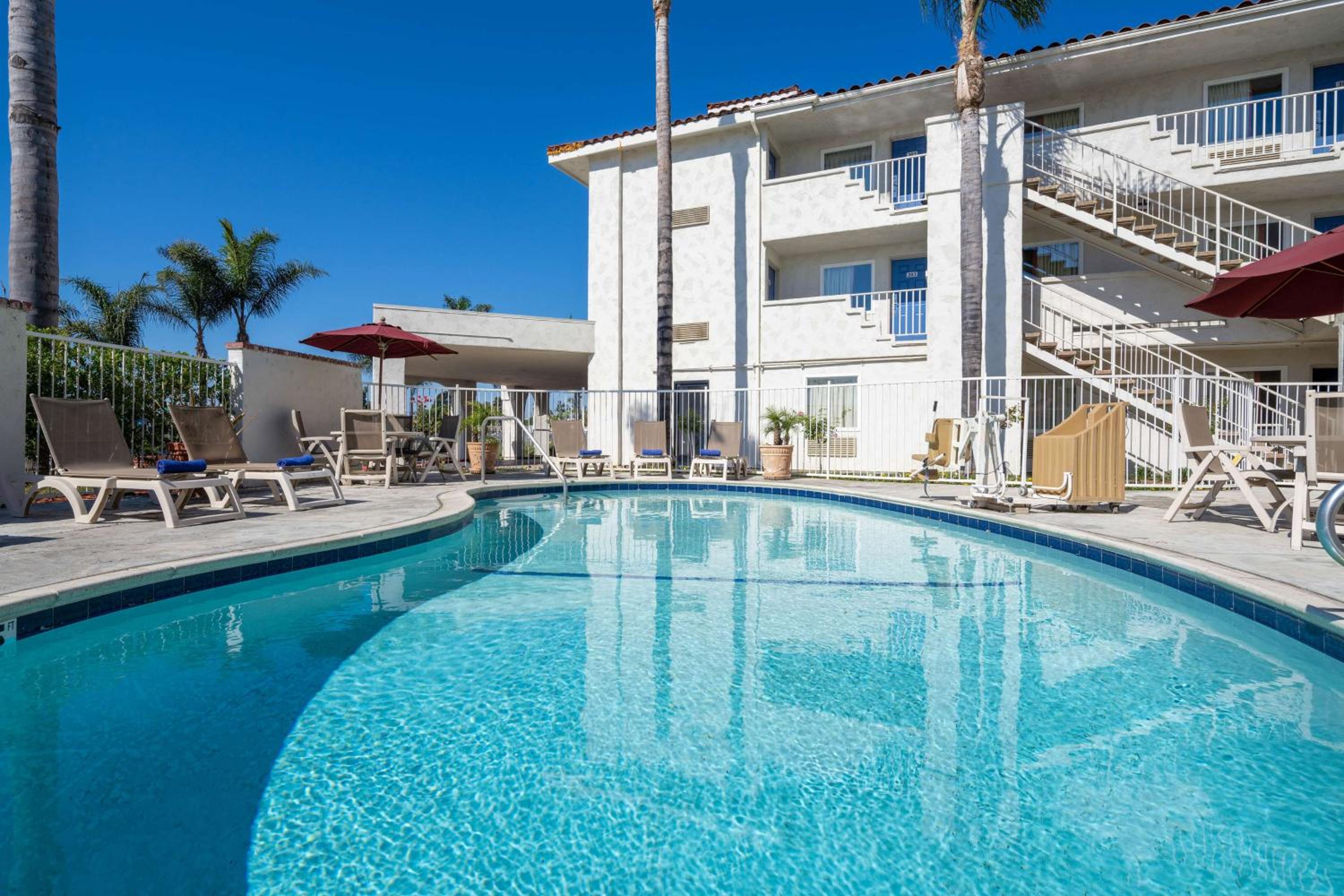Ventura Vacations - Motel 6-Ventura, CA - South - Property Image 34