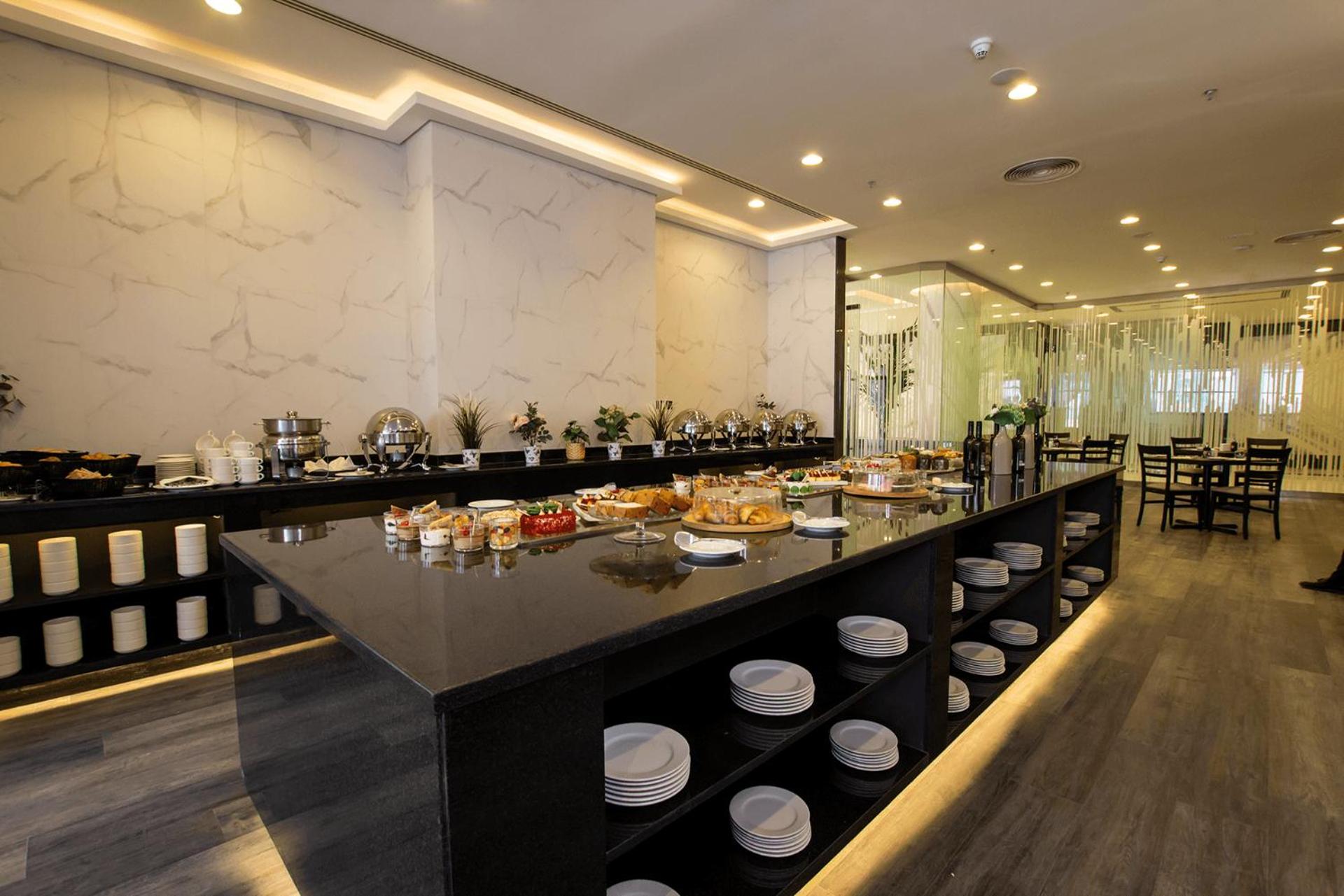 TIME Onyx Hotel Apartments - Image 4
