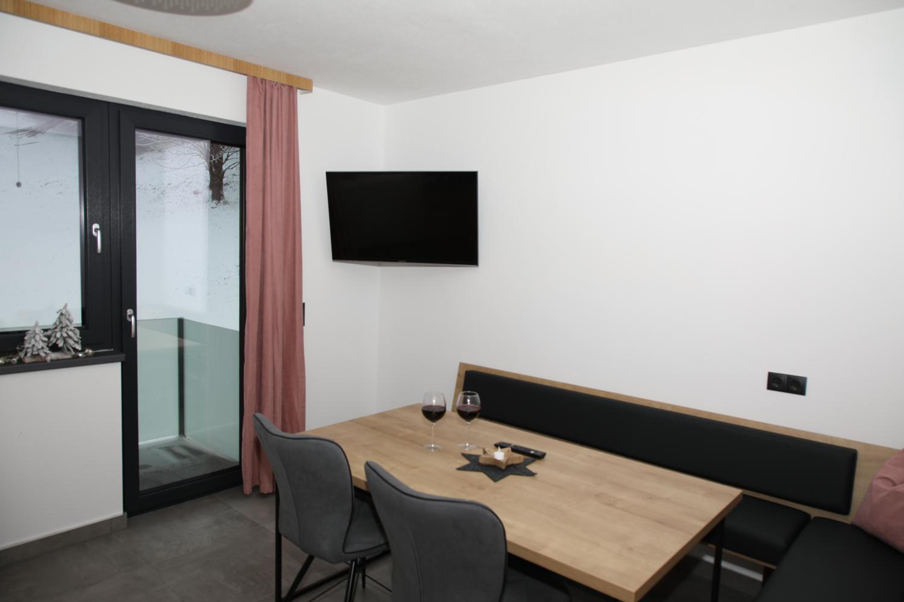Apart-Lena view 4