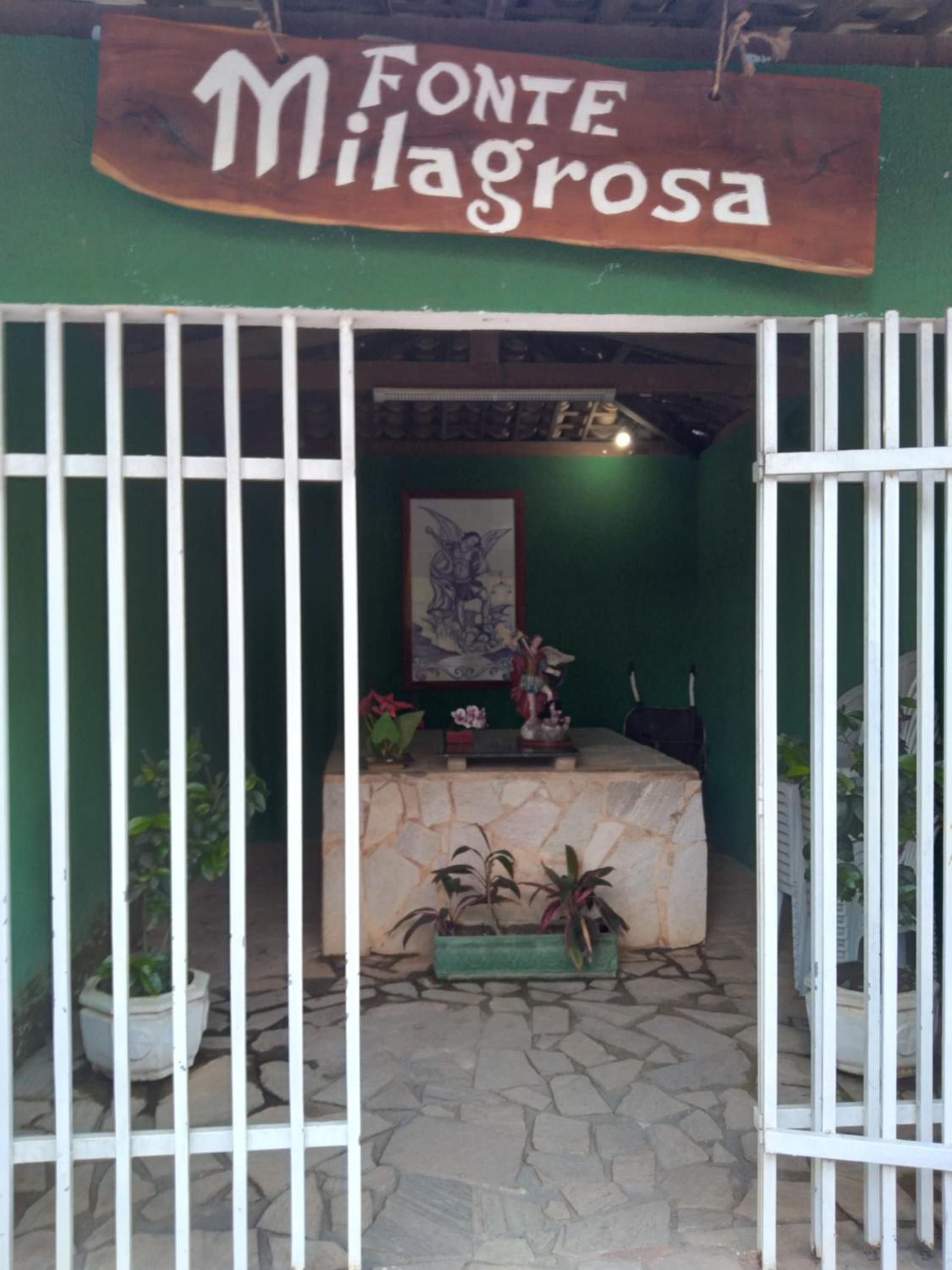 Flats-Pousada Três Milagres-Apartamentos completos em São Miguel dos Milagres-Centro-Primeiro conjunto antes da praia, 200m somente- com café opcional, bic