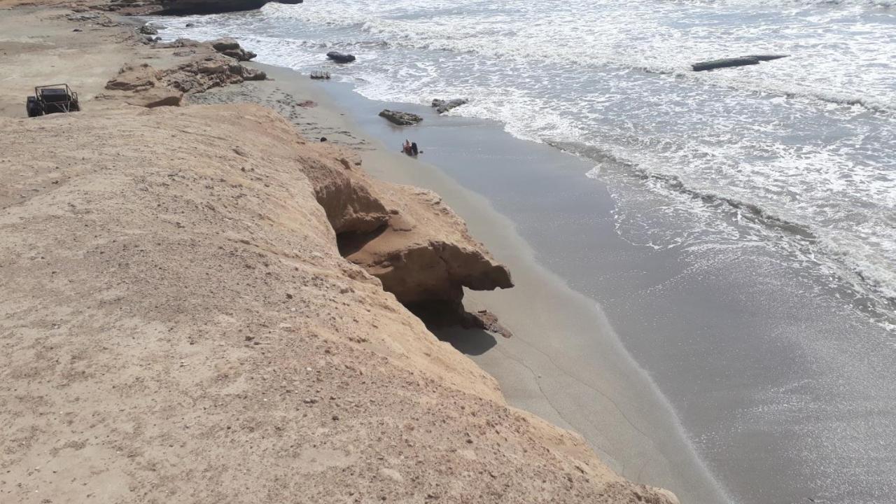 Casa F.U.Camet a 50 mts del mar y 100 mts playa