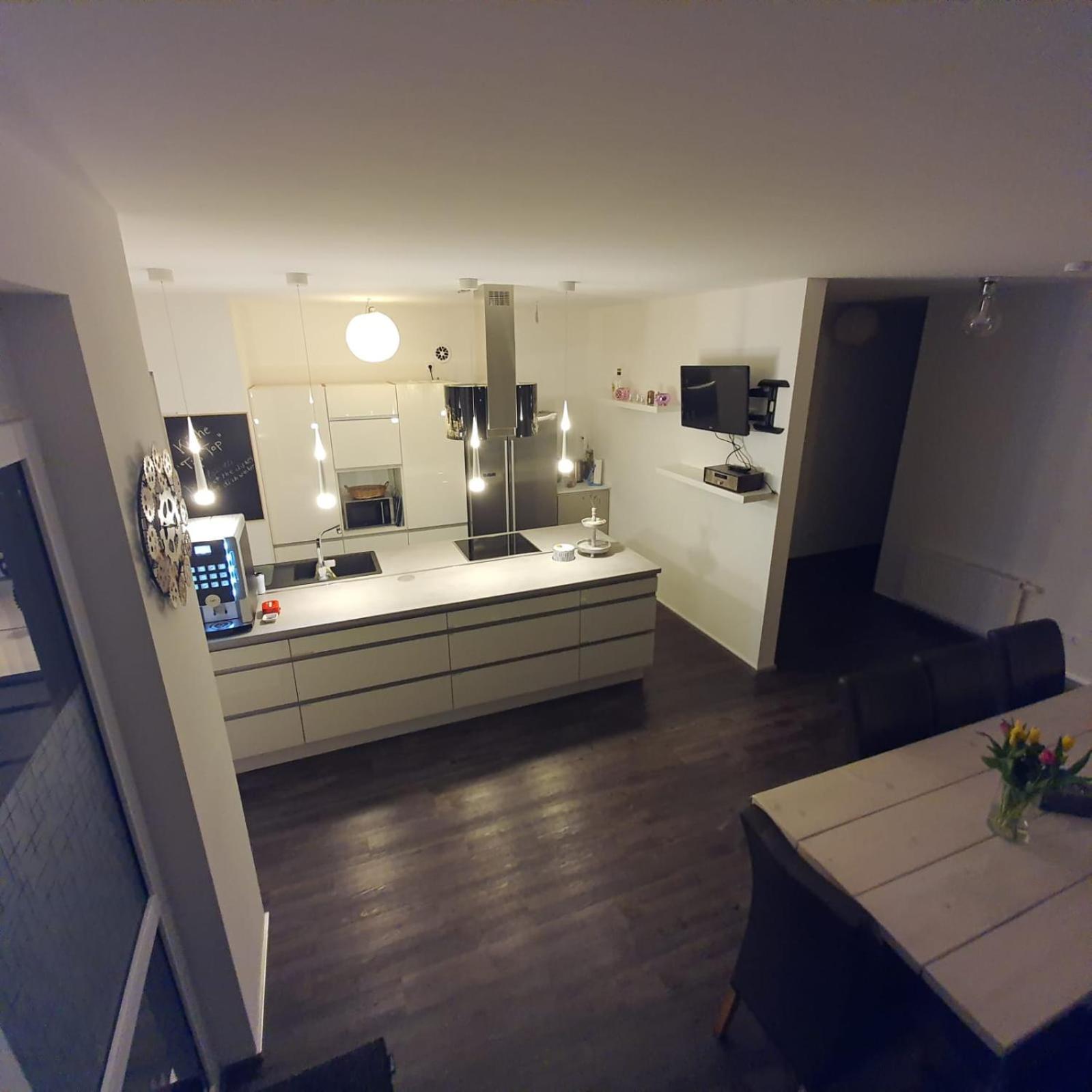 Gutunterdachgebracht view 5
