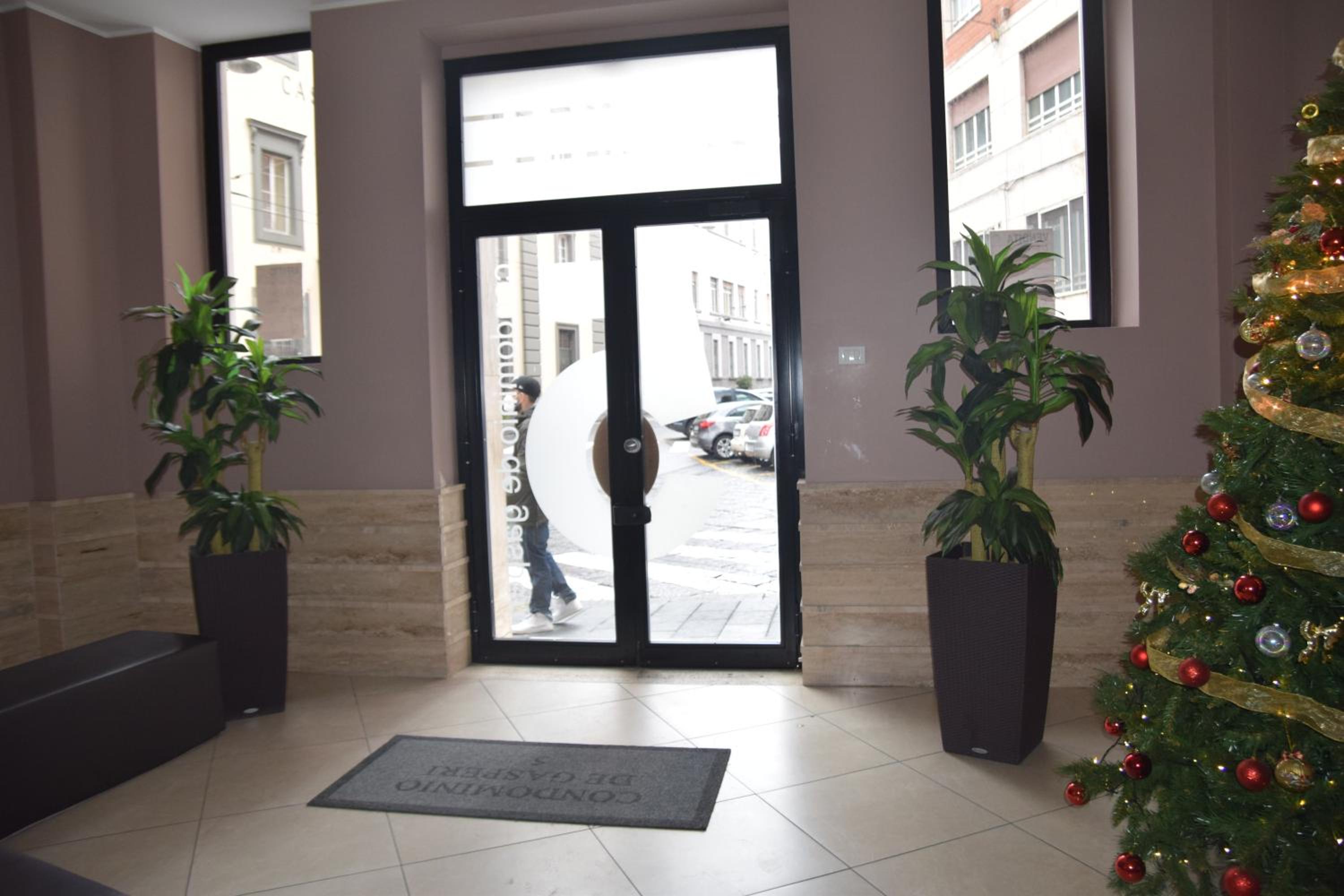 De Gasperi House- Elegante appartamento,con terrazza,nel cuore di Napoli