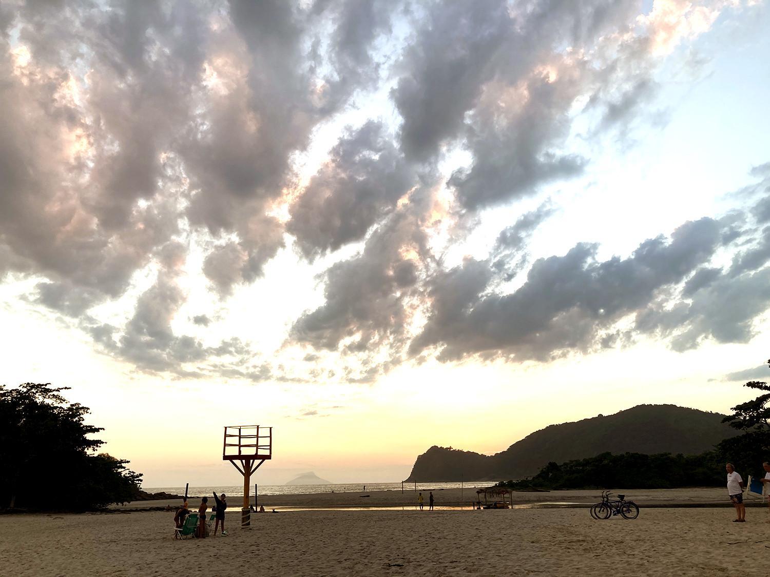 Refúgio Perfeito - Conforto, Piscina e Praia!