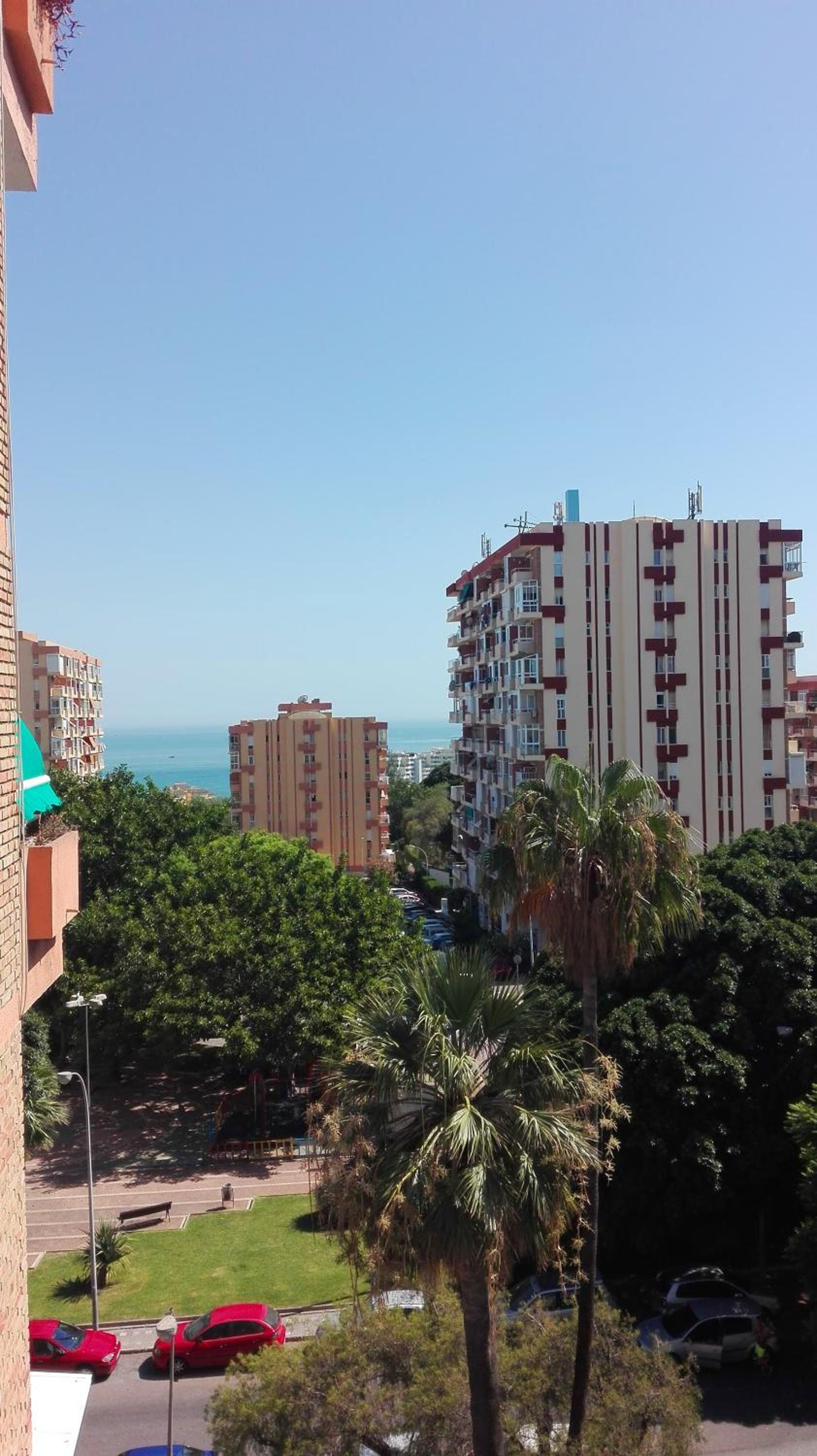 Cozy studio in Benalmadena 30 m² with sea view view 2