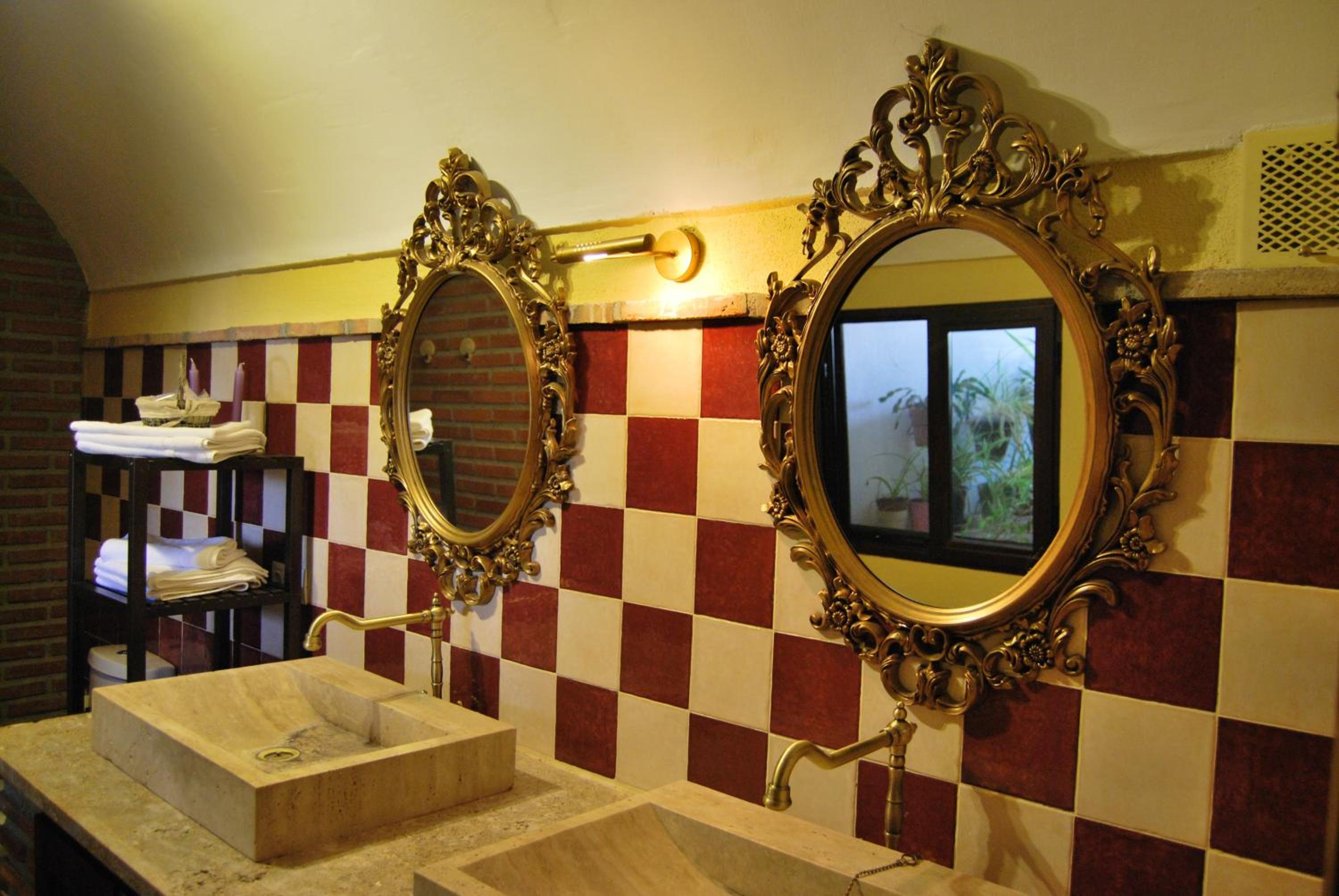 Comfortable house in Guadix with barbecue and parking
