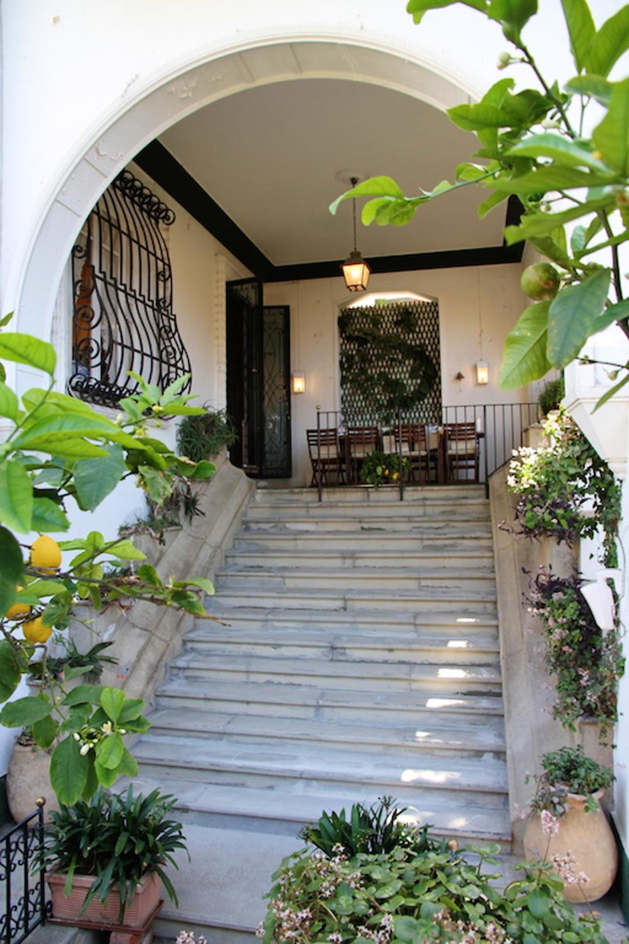 Charming Villa in Imperia Sea View view 2