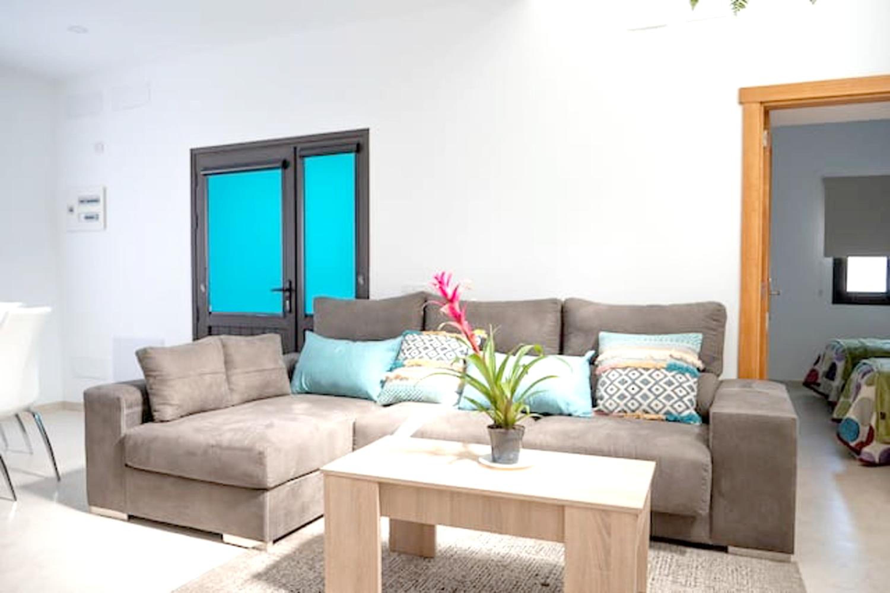 Comfortable House in Tías with Free Parking