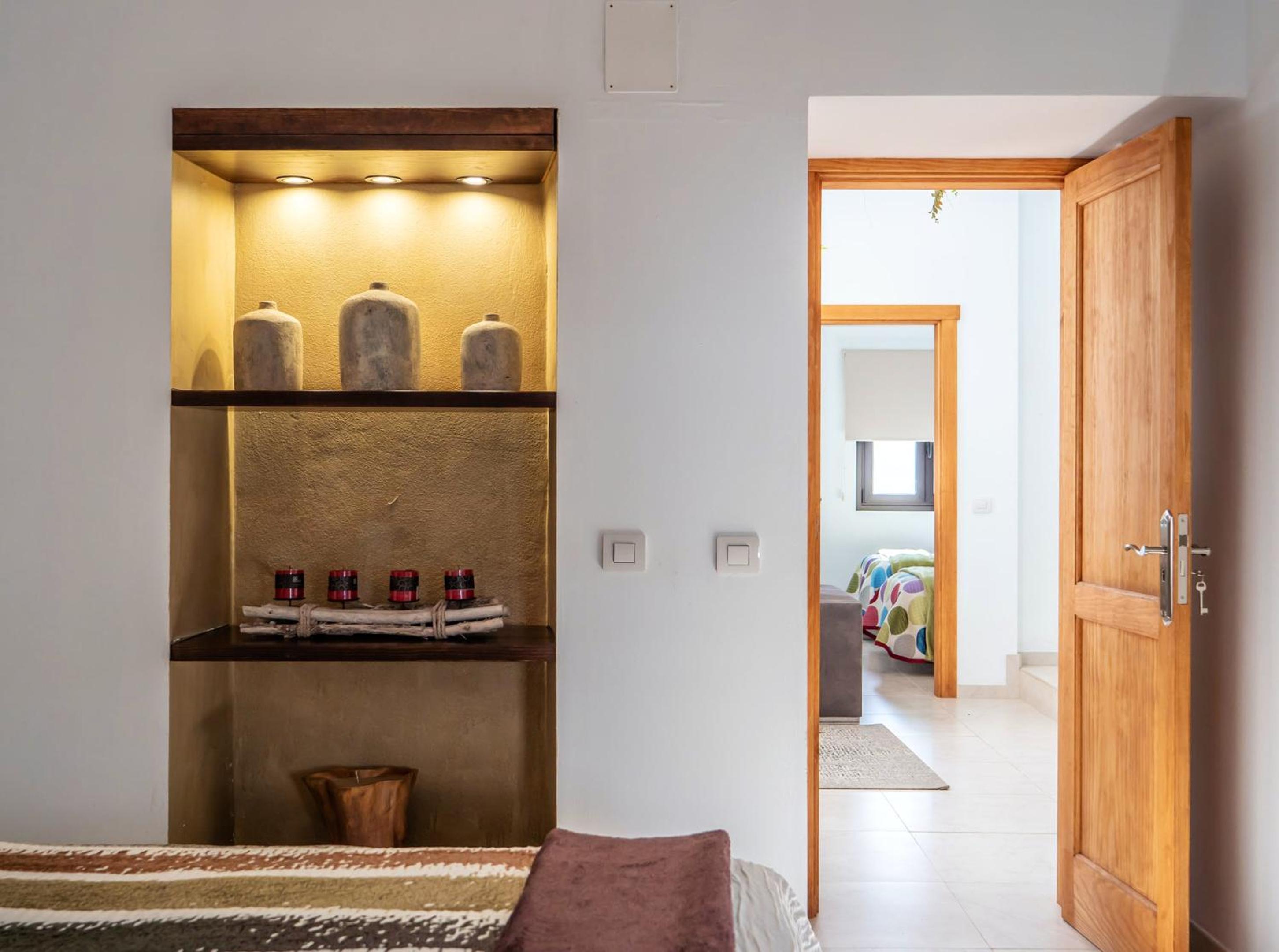 Comfortable House in Tías with Free Parking
