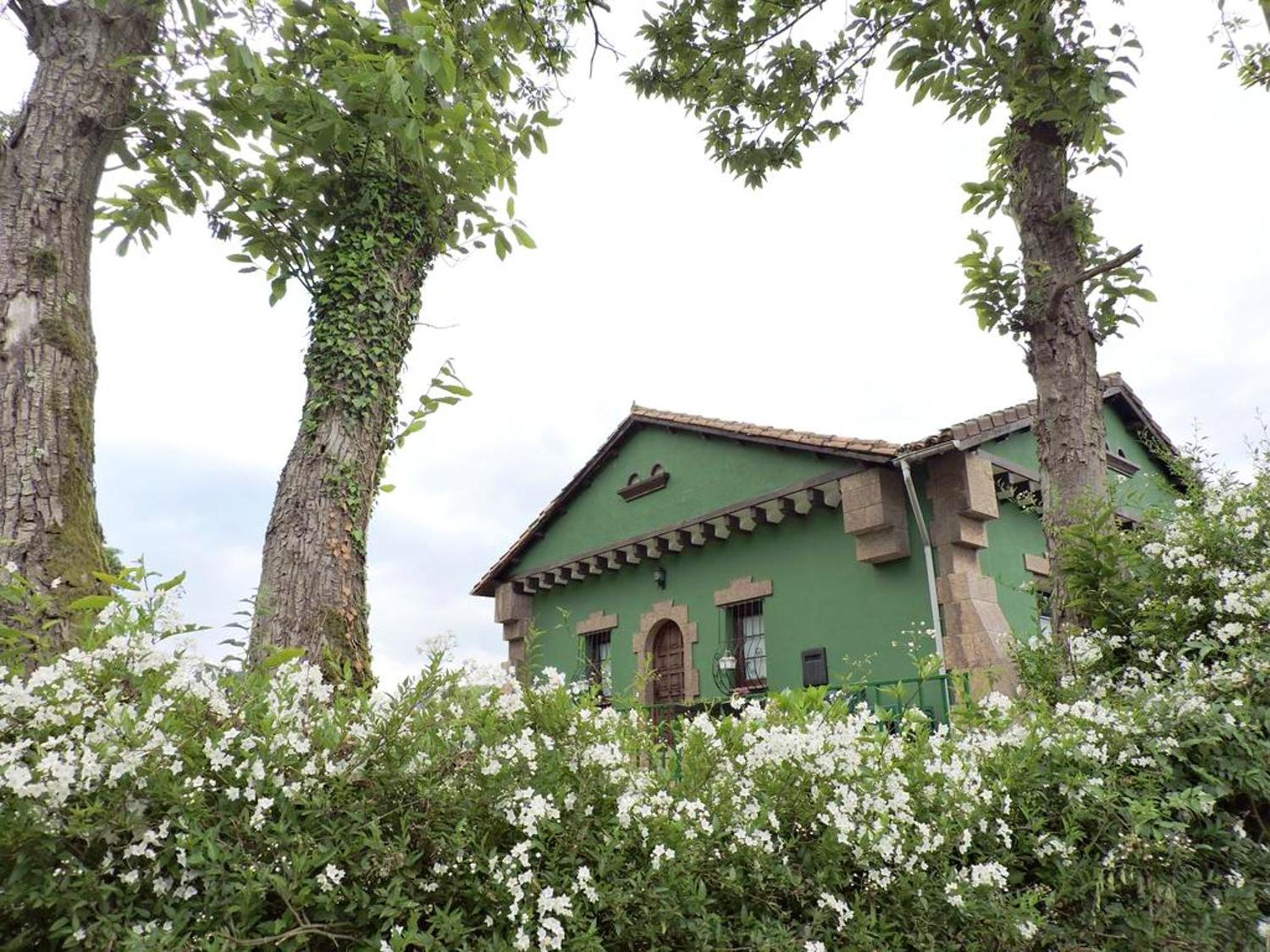 Spacious house with mountain view in Premio