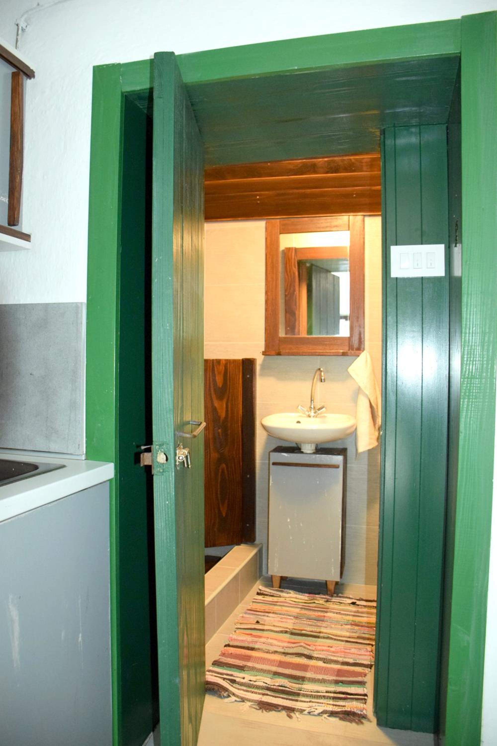 Cosy Chalet in Gospić with Jacuzzi and Mountain View