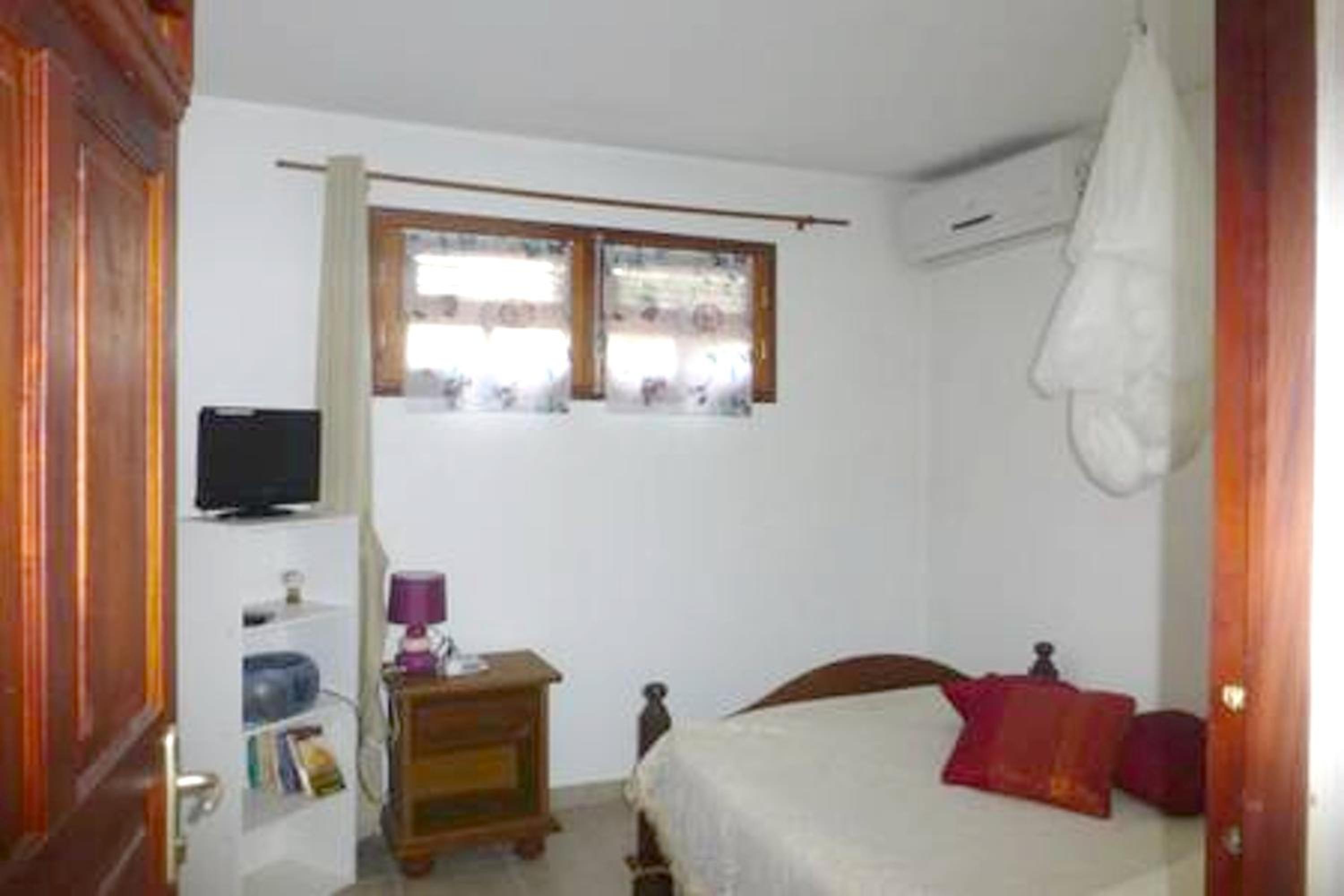 Studio accueillant à Sainte Anne - 30 m² - Vue montagne view 5