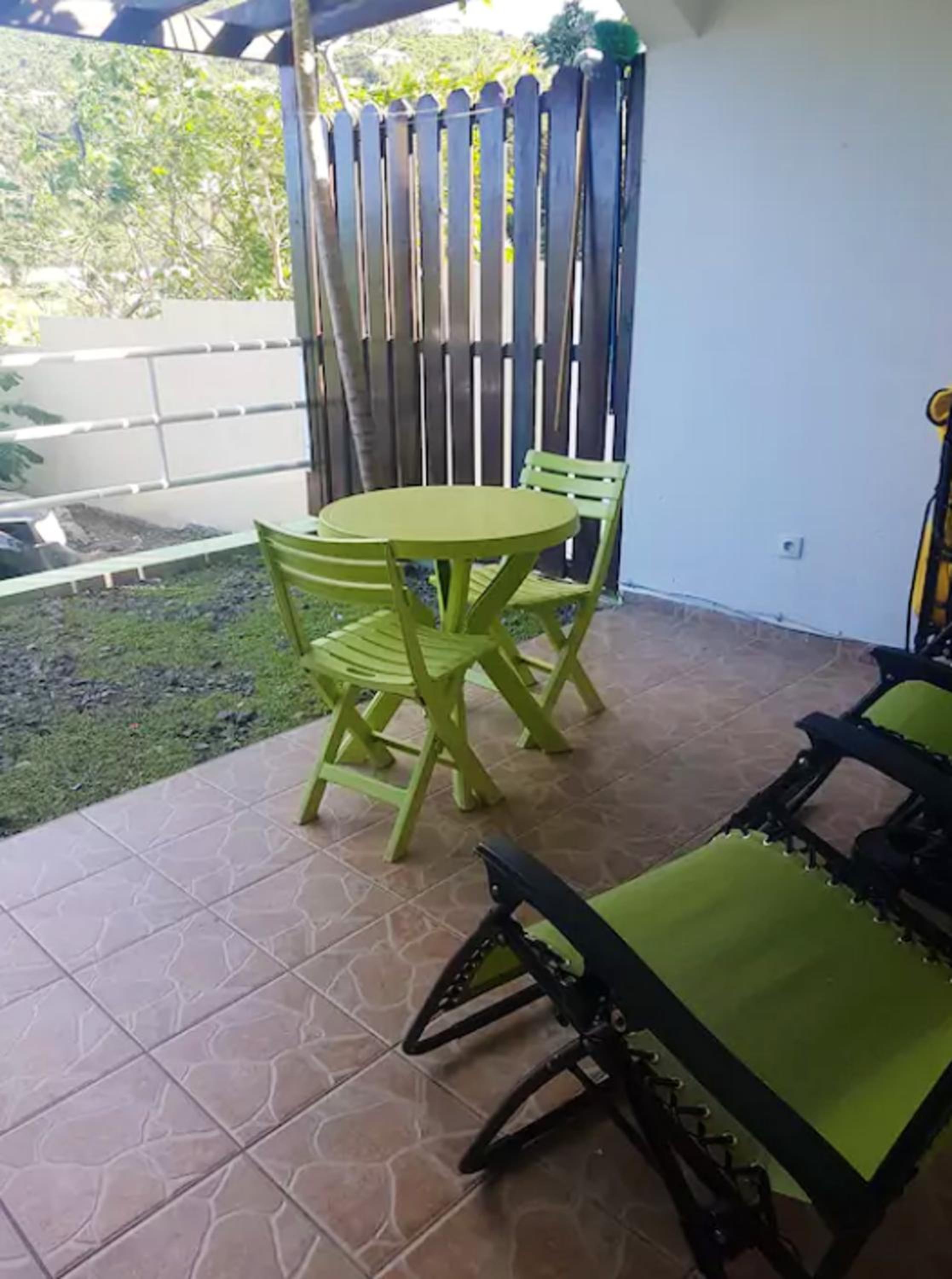 Charming Apartment in La Savane, 65 sqm with Terrace view 2