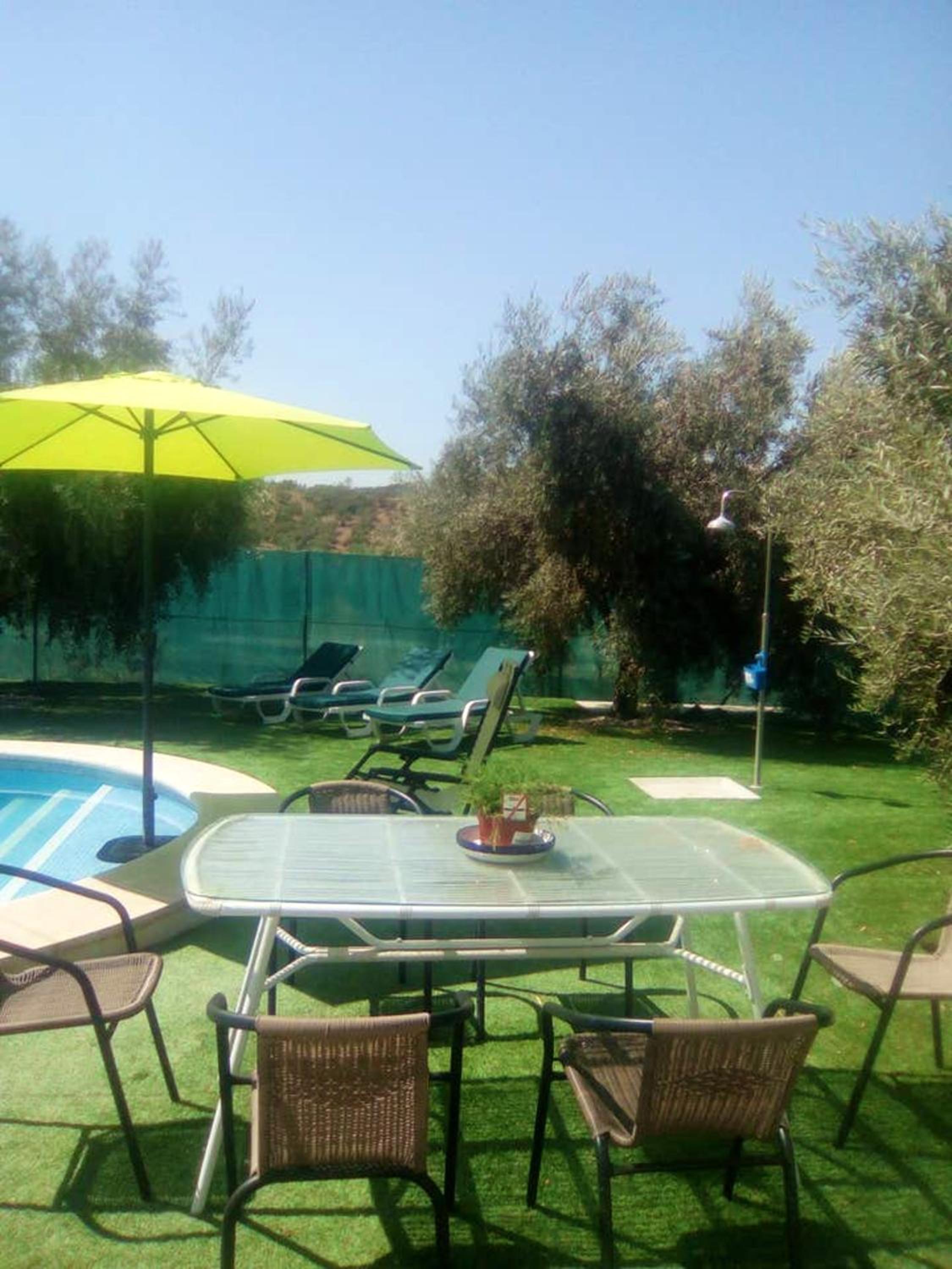 Charming House with Pool in Montilla