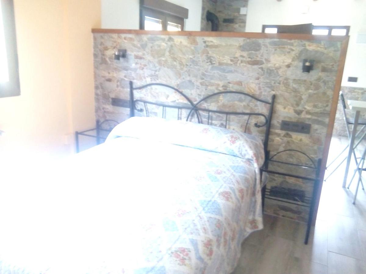 Studio with terrace and wifi at La Riera photo 5