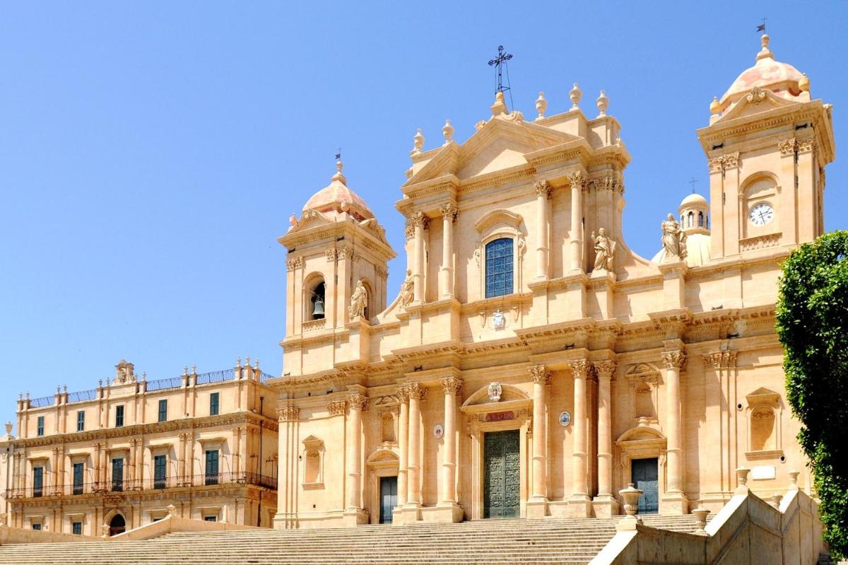 3 bedrooms house at Ragusa 600 m away from the beach with furnished balcony and wifi