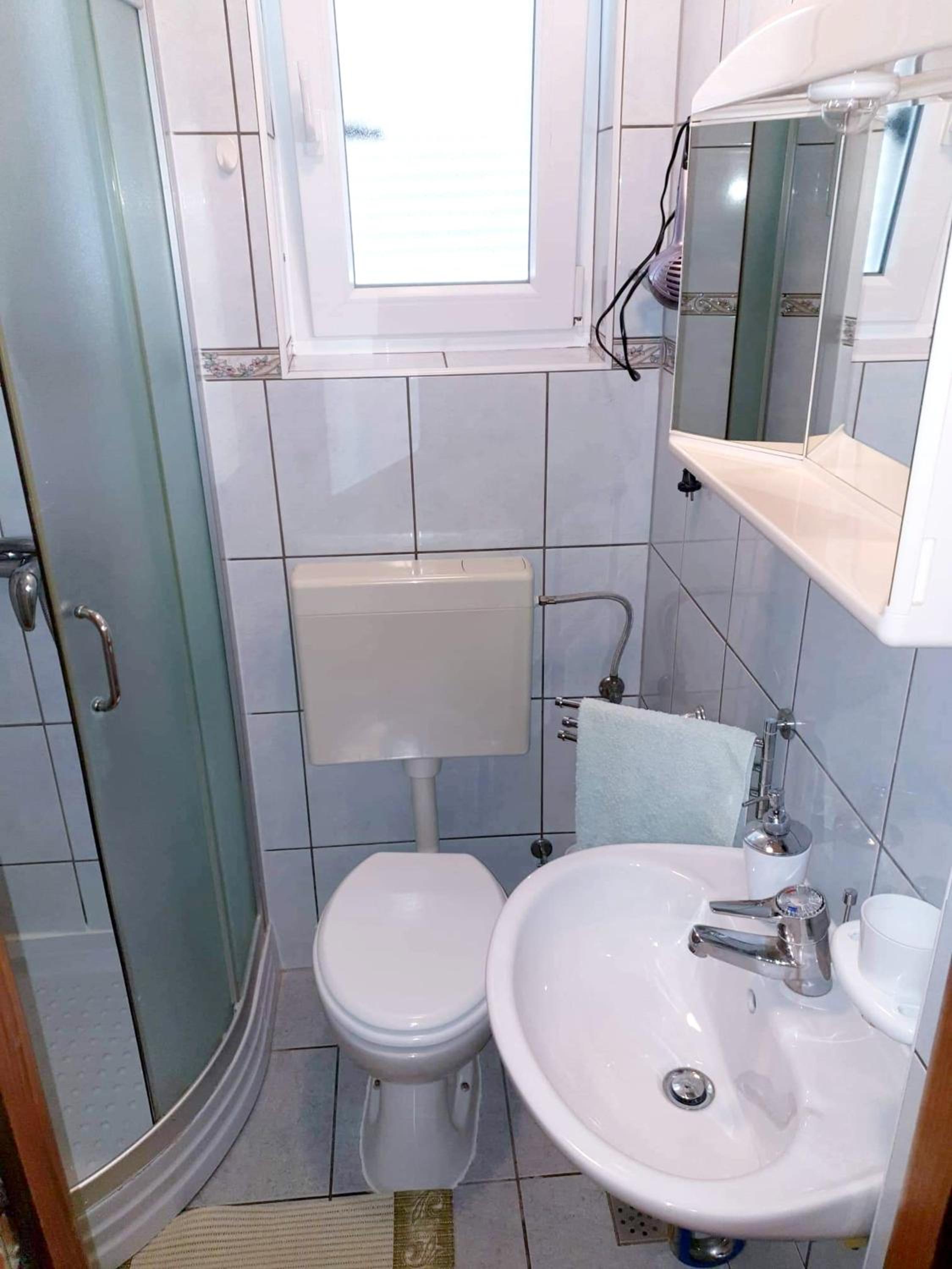 Charming Apartment in Pag with Sea View, 40 sqm