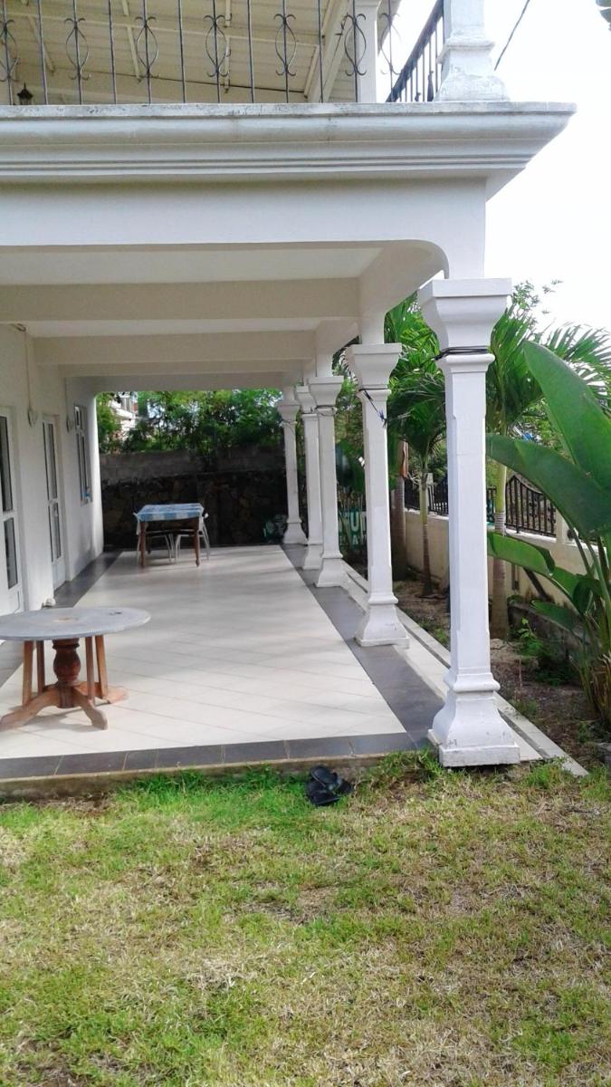 2 bedrooms house at Trou aux Biches Beach 300 m away from the beach with enclosed garden and wifi view 2