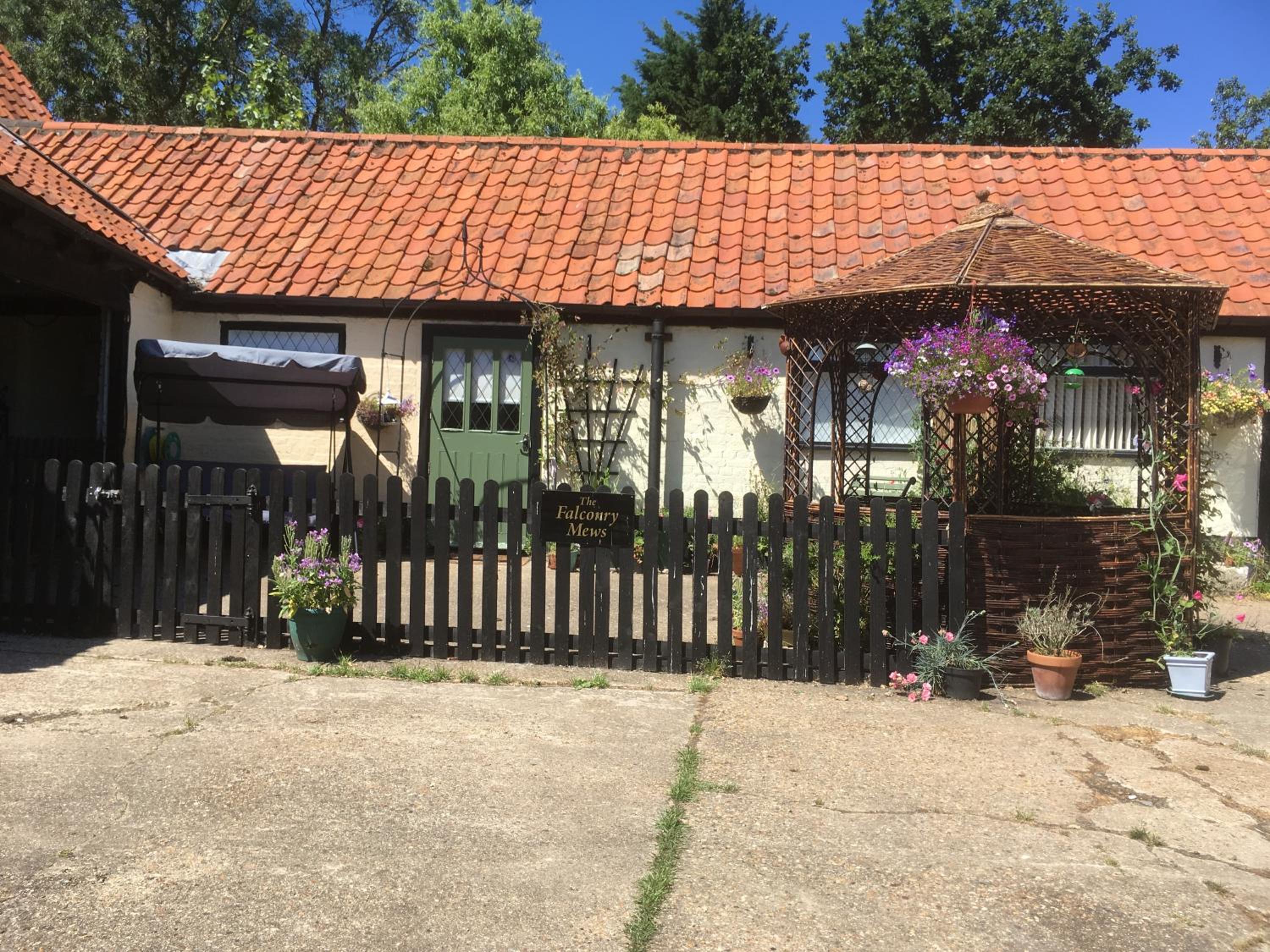 Valley Farmhouse, Westhall view 5