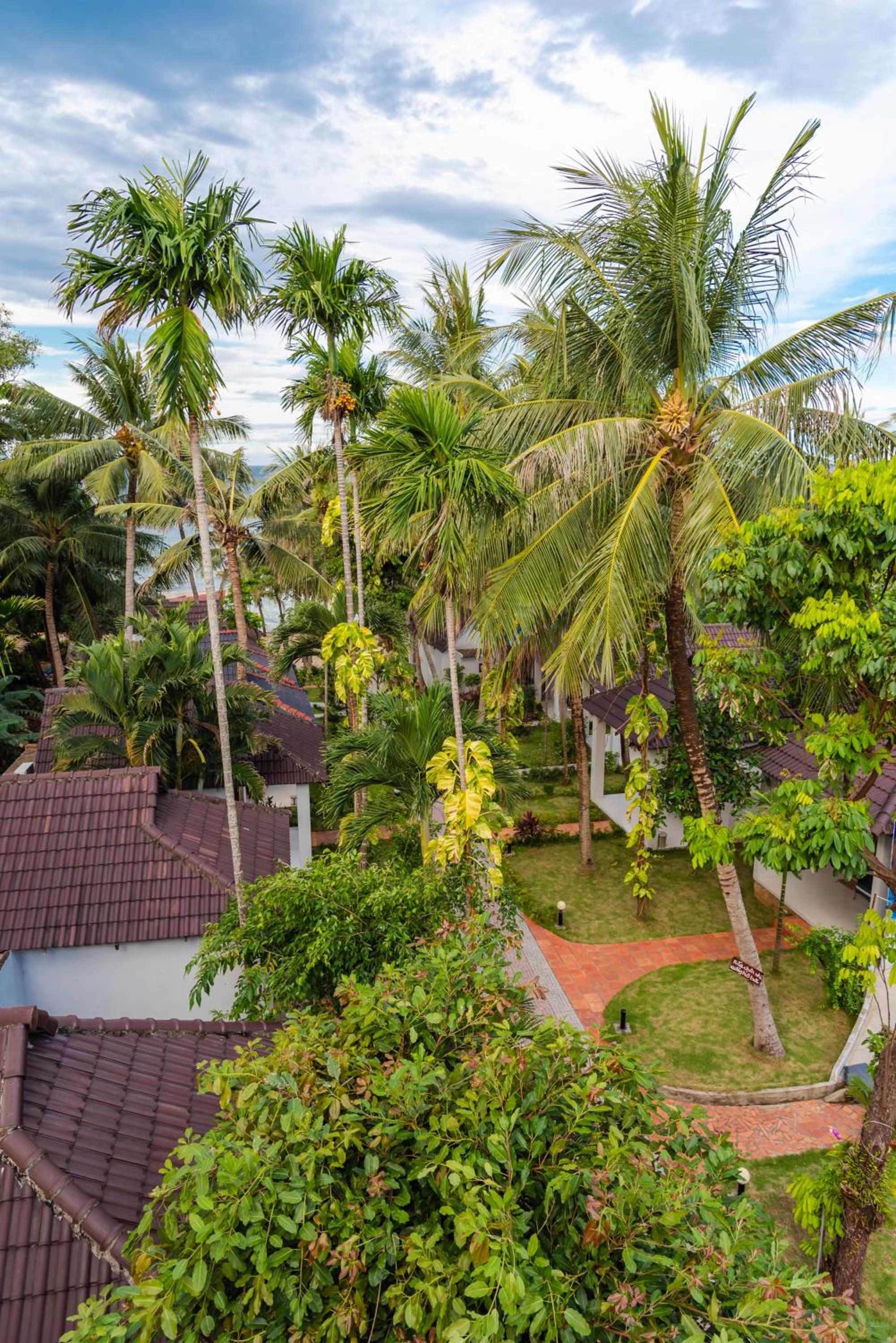 Nhat Lan Resort