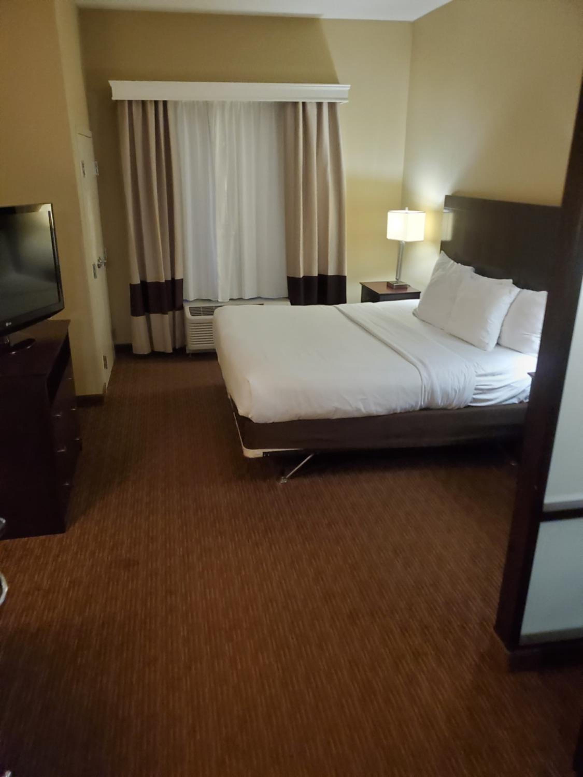 Blythe Vacations - Comfort Suites - Property Image 22