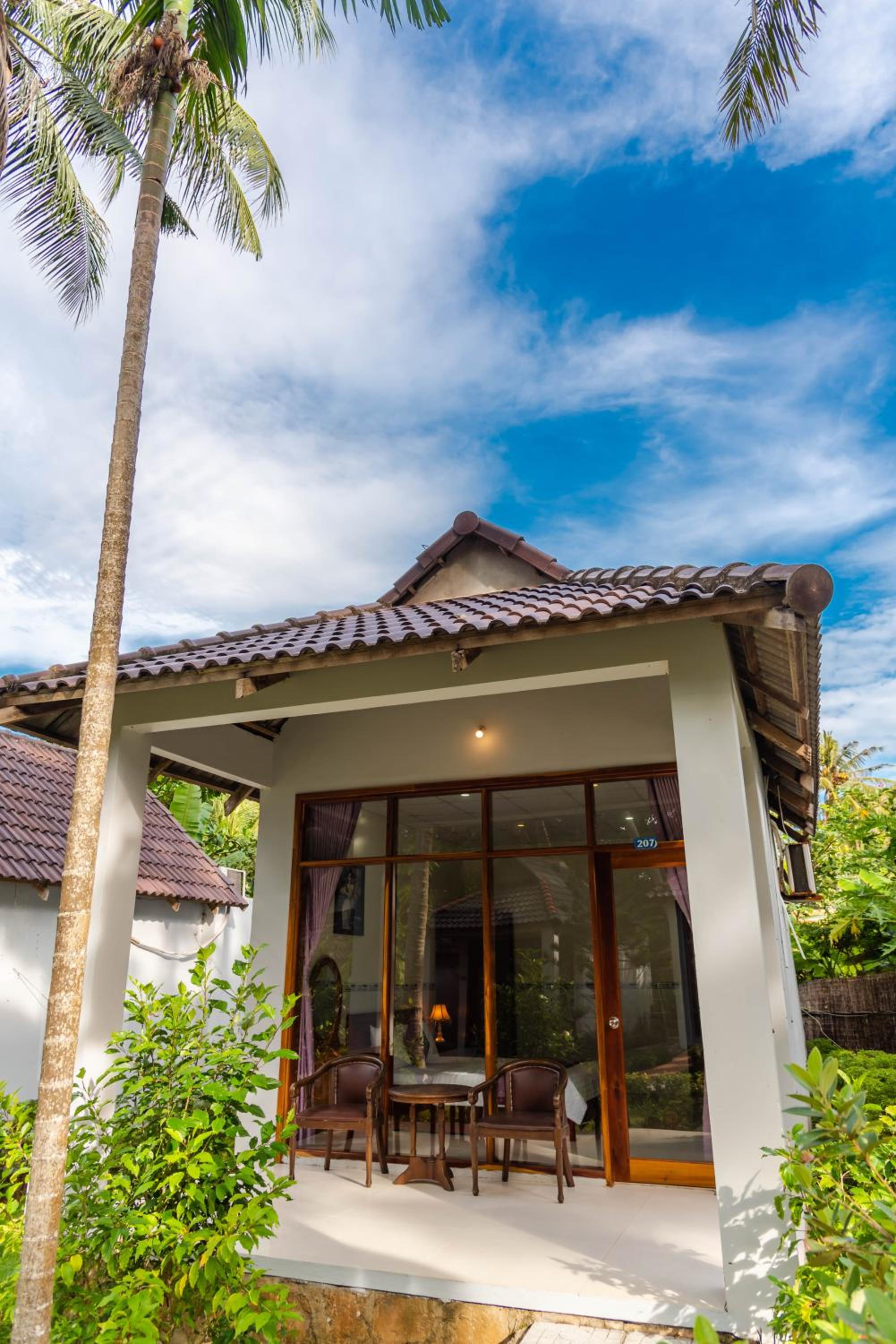 Nhat Lan Resort