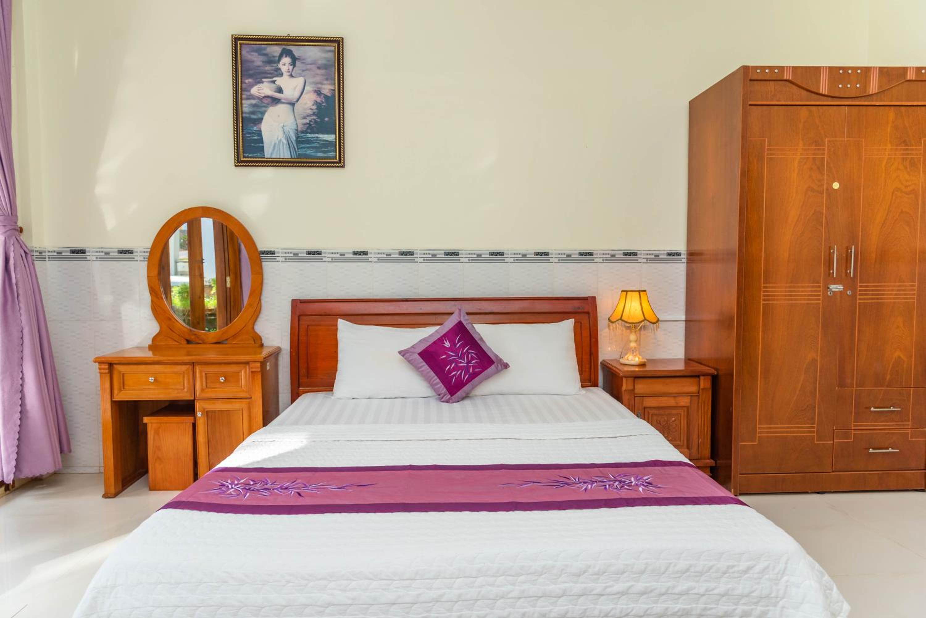 Nhat Lan Resort