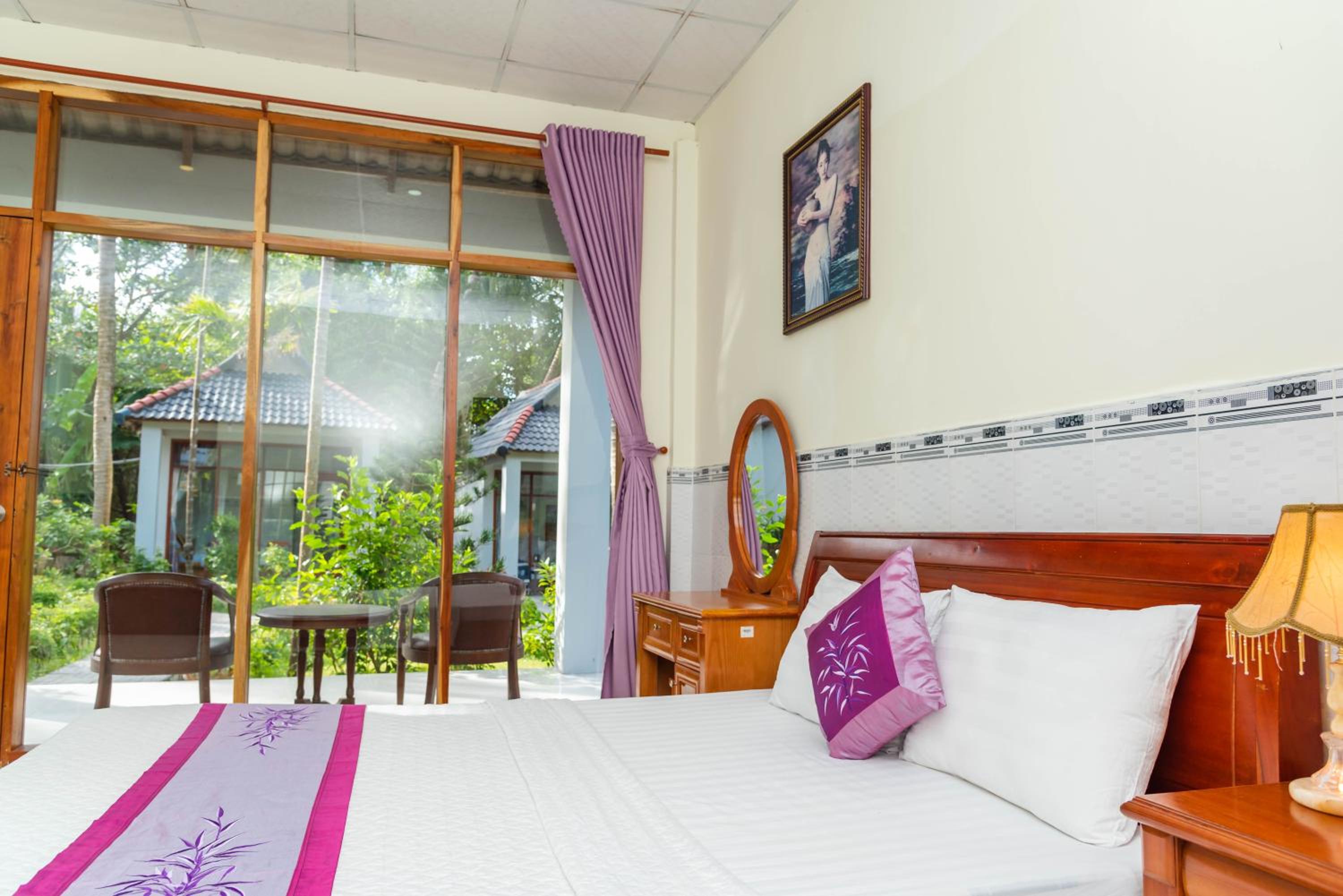 Nhat Lan Resort