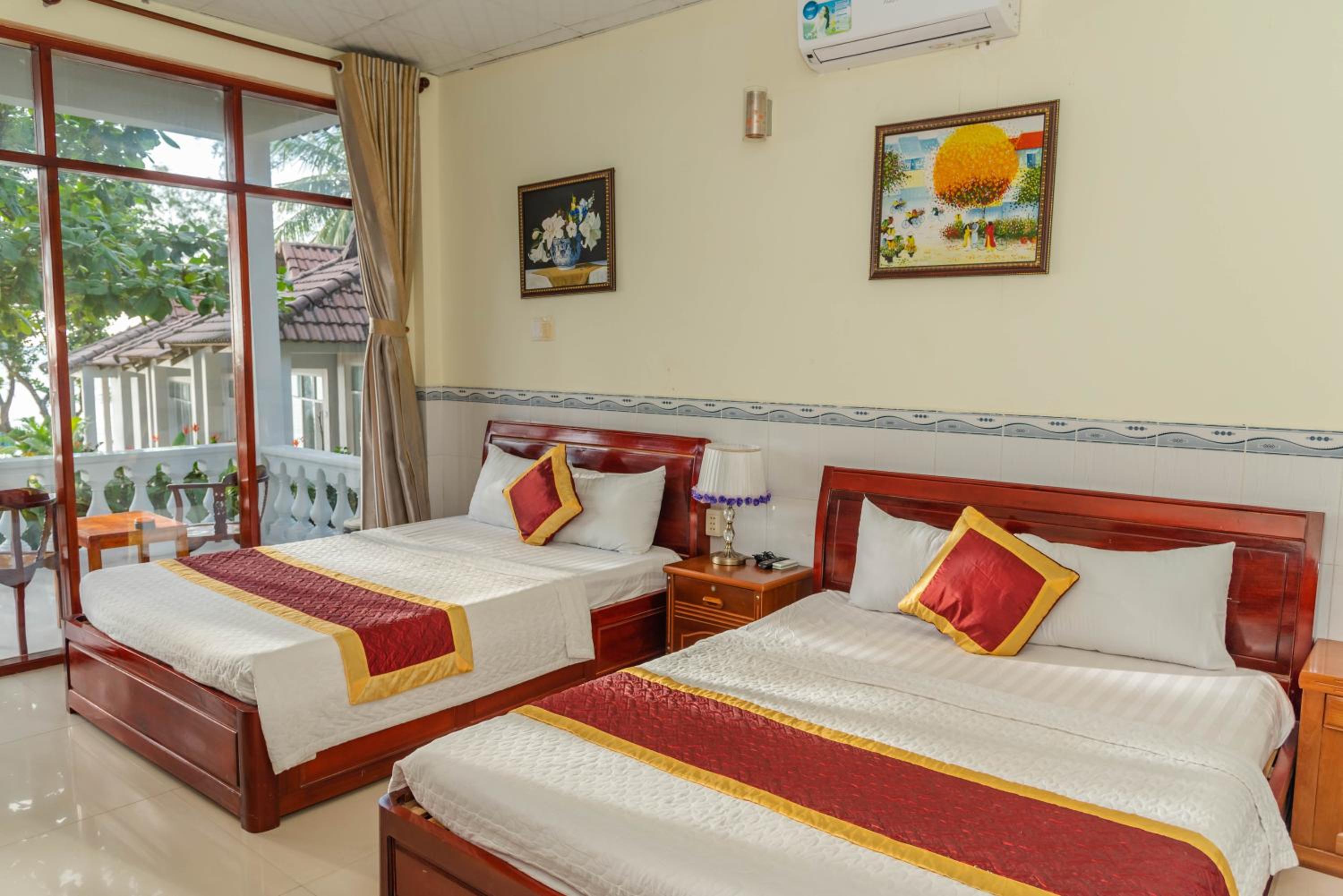 Nhat Lan Resort
