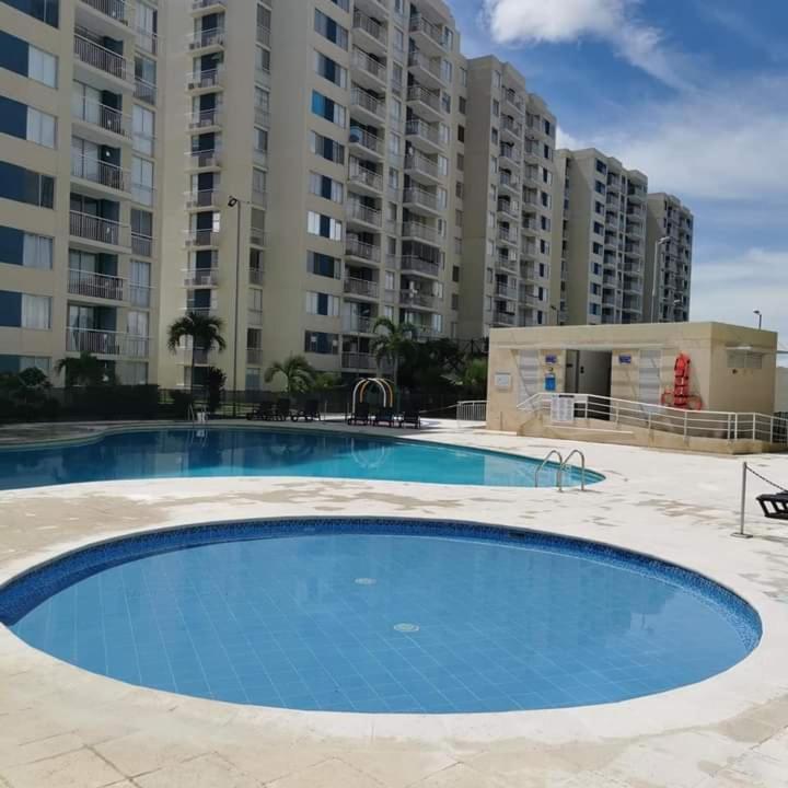 Apartamento nuevo - Amoblado en Puerto azul - Club House Piscina, Futbol, Jacuzzi, Voley playa
