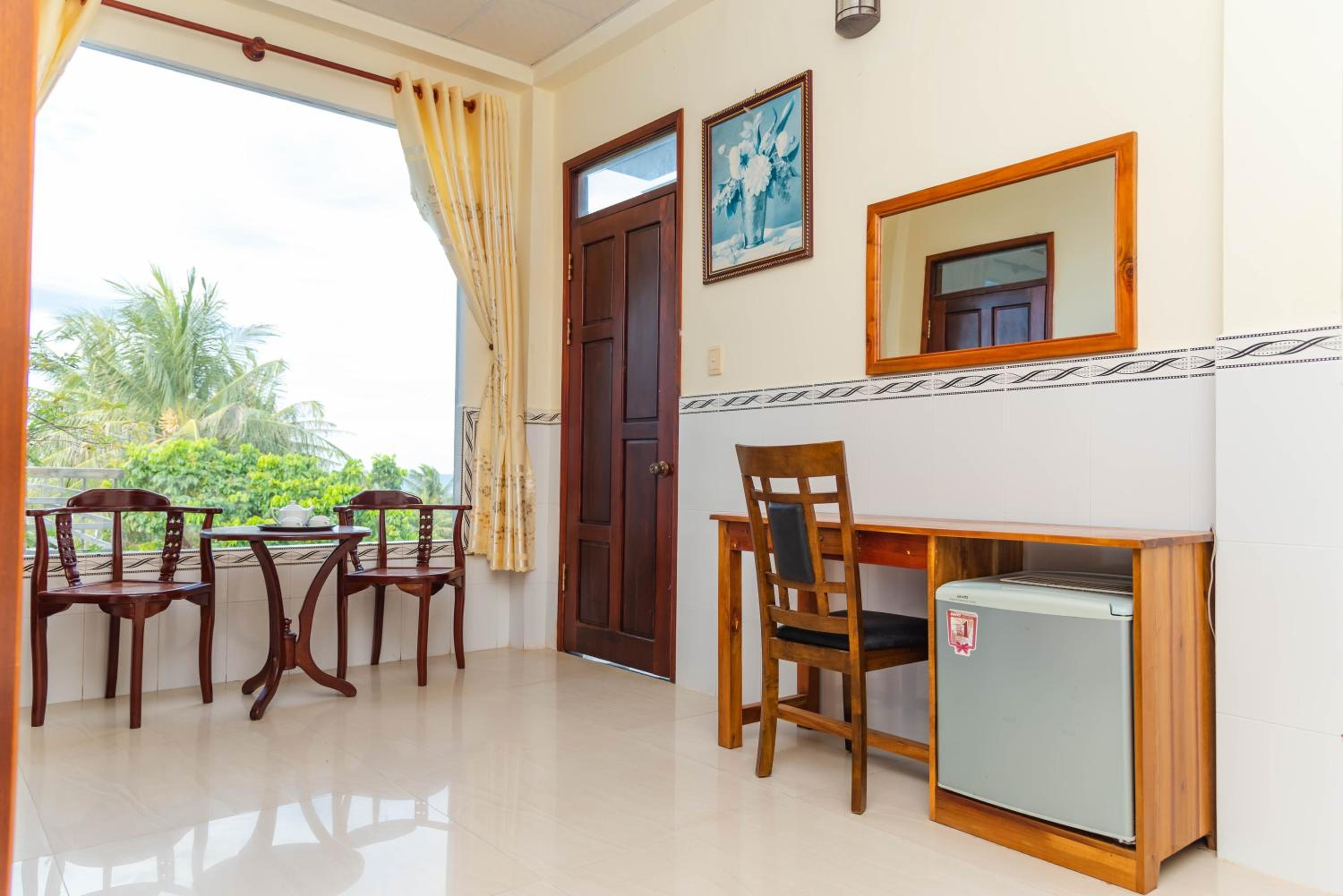 Nhat Lan Resort