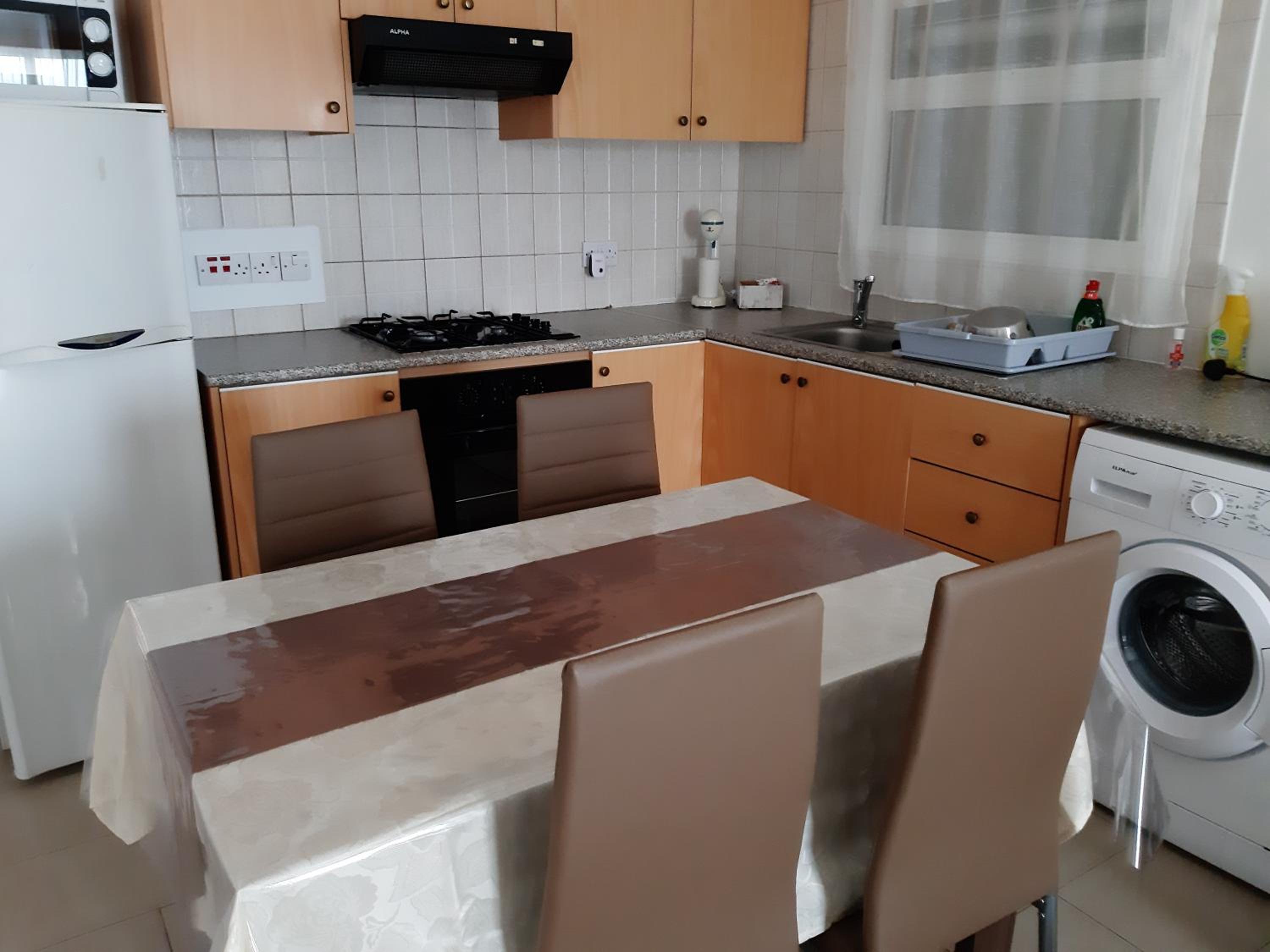 Pari's Holiday apartments-Paphos