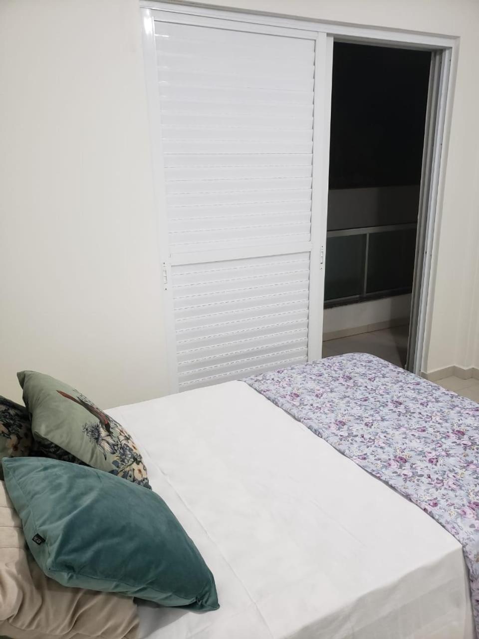 APARTAMENTO COM VISTA PARA O MAR NA Av ATLANTICA EM BALNEARIO CAMBORIU view 5
