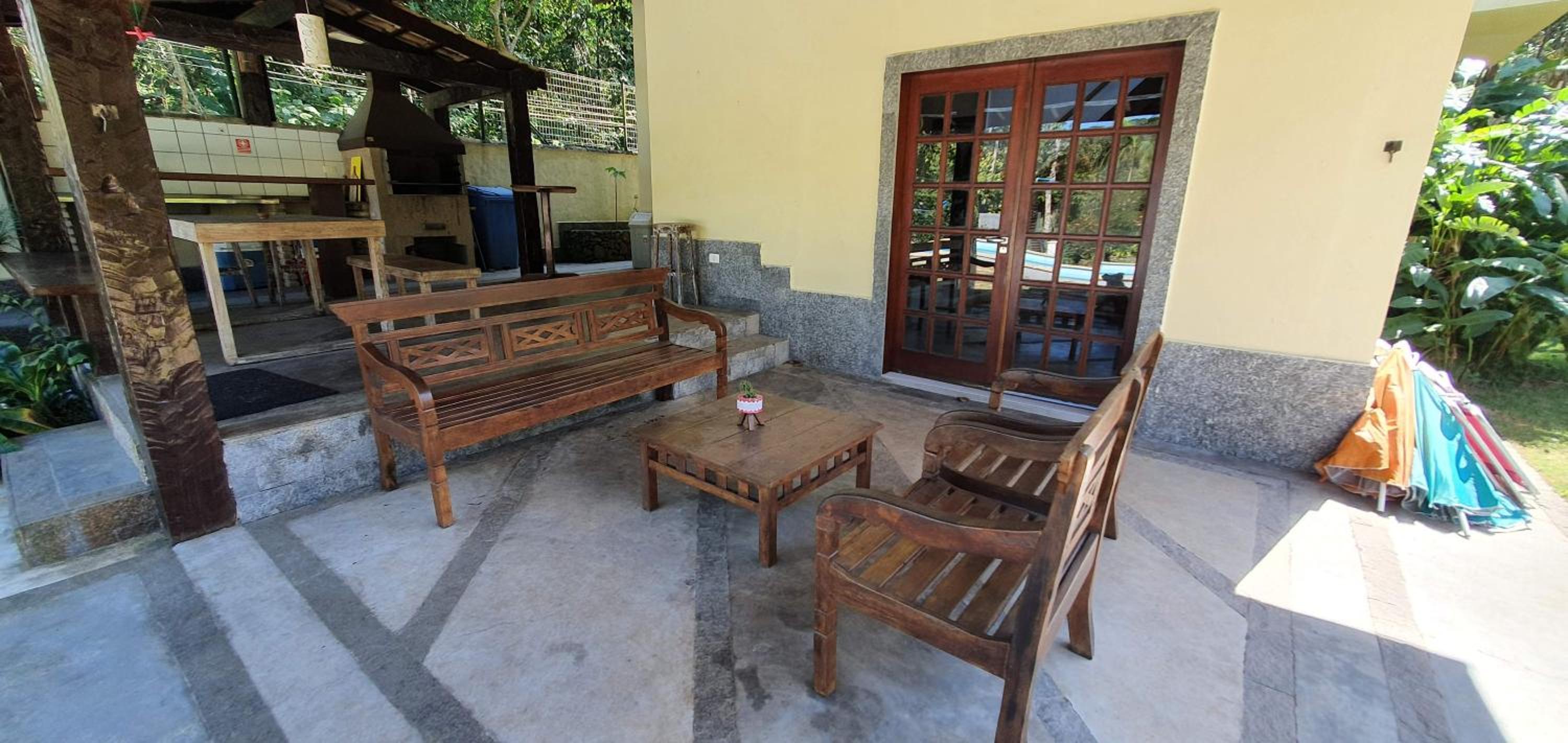 Casa da Josie em Maresias com piscina no pé da Mata Atlântica - 4 quartos