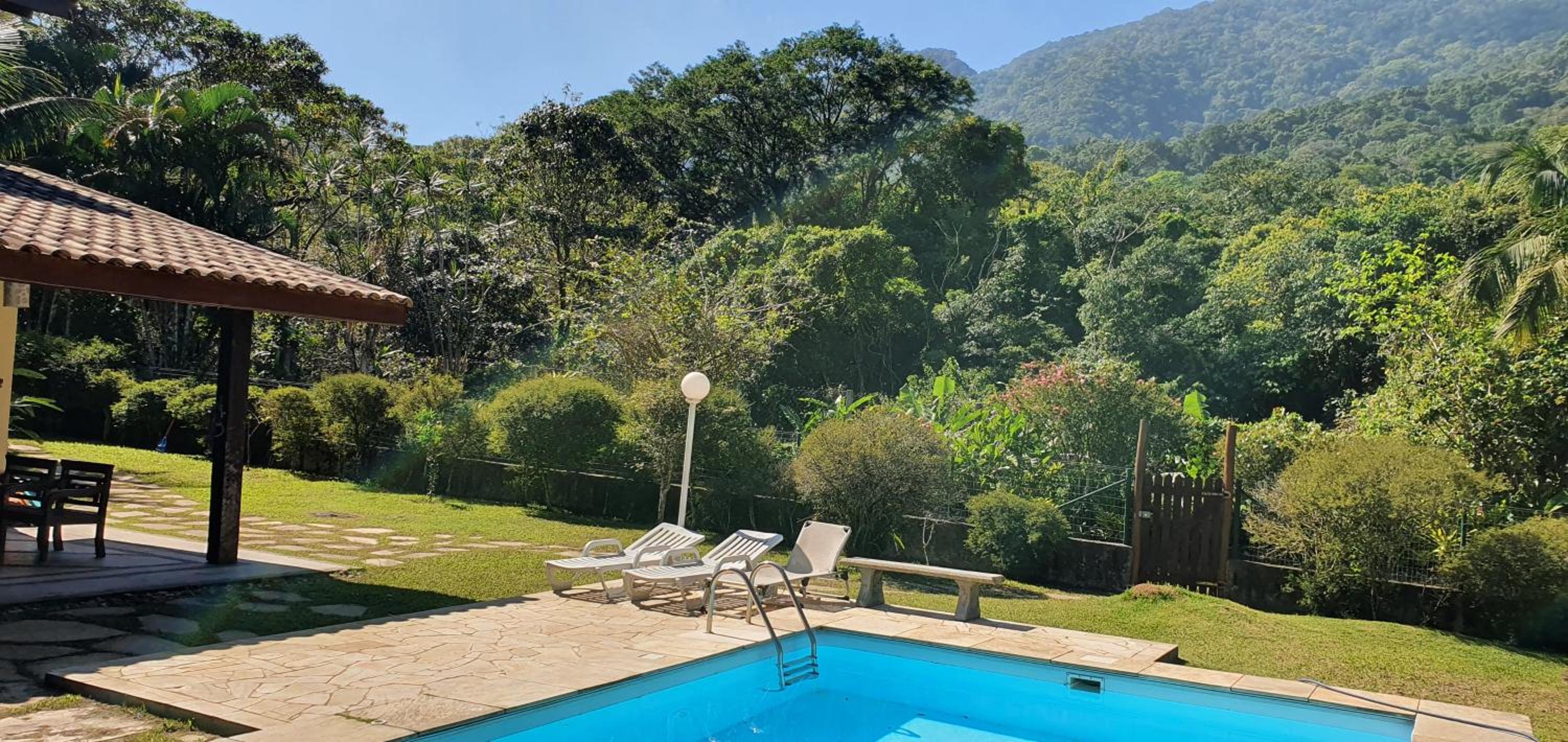 Casa da Josie em Maresias com piscina no pé da Mata Atlântica - 4 quartos