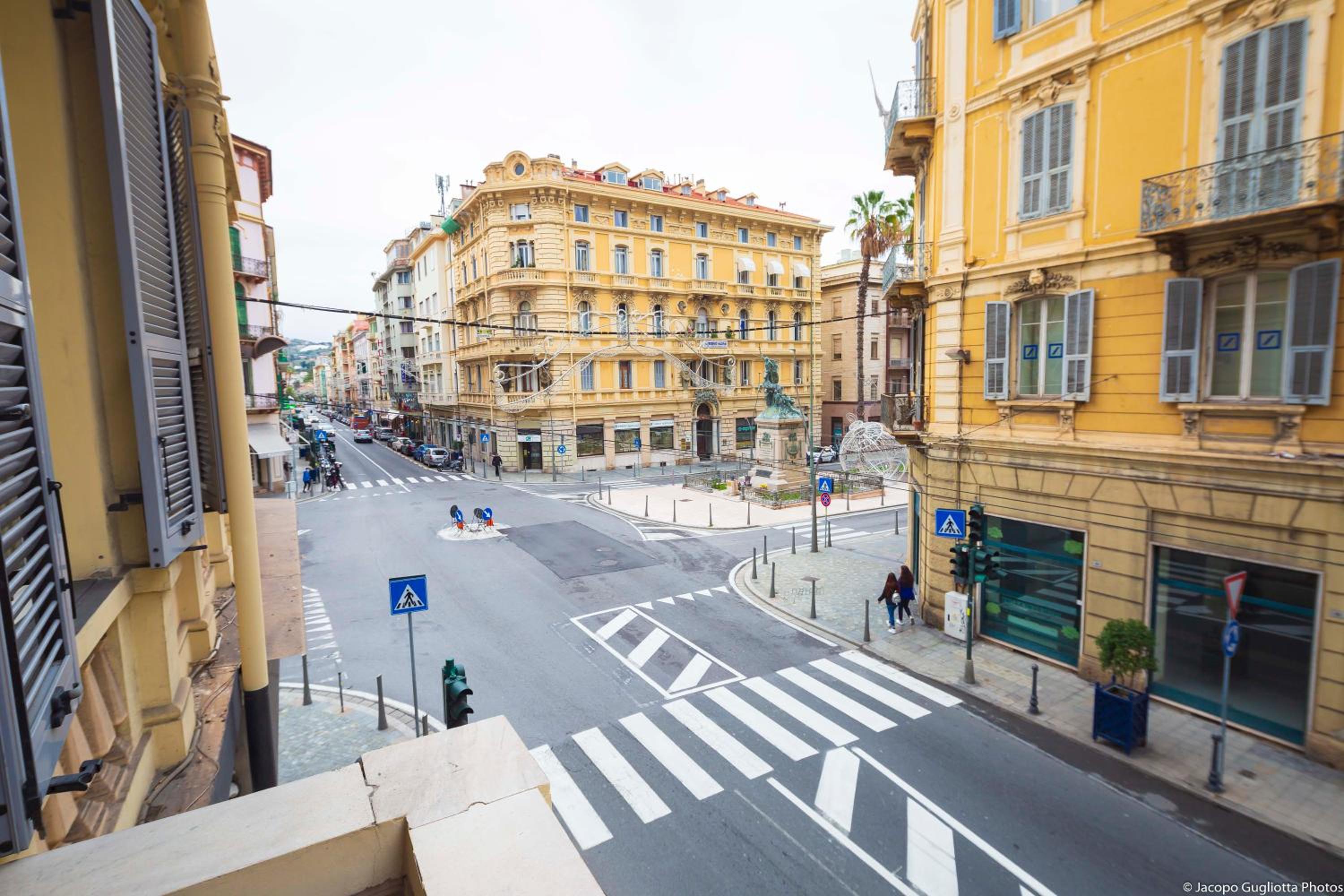 Toffee Mombello - Seven Suites Sanremo view 3