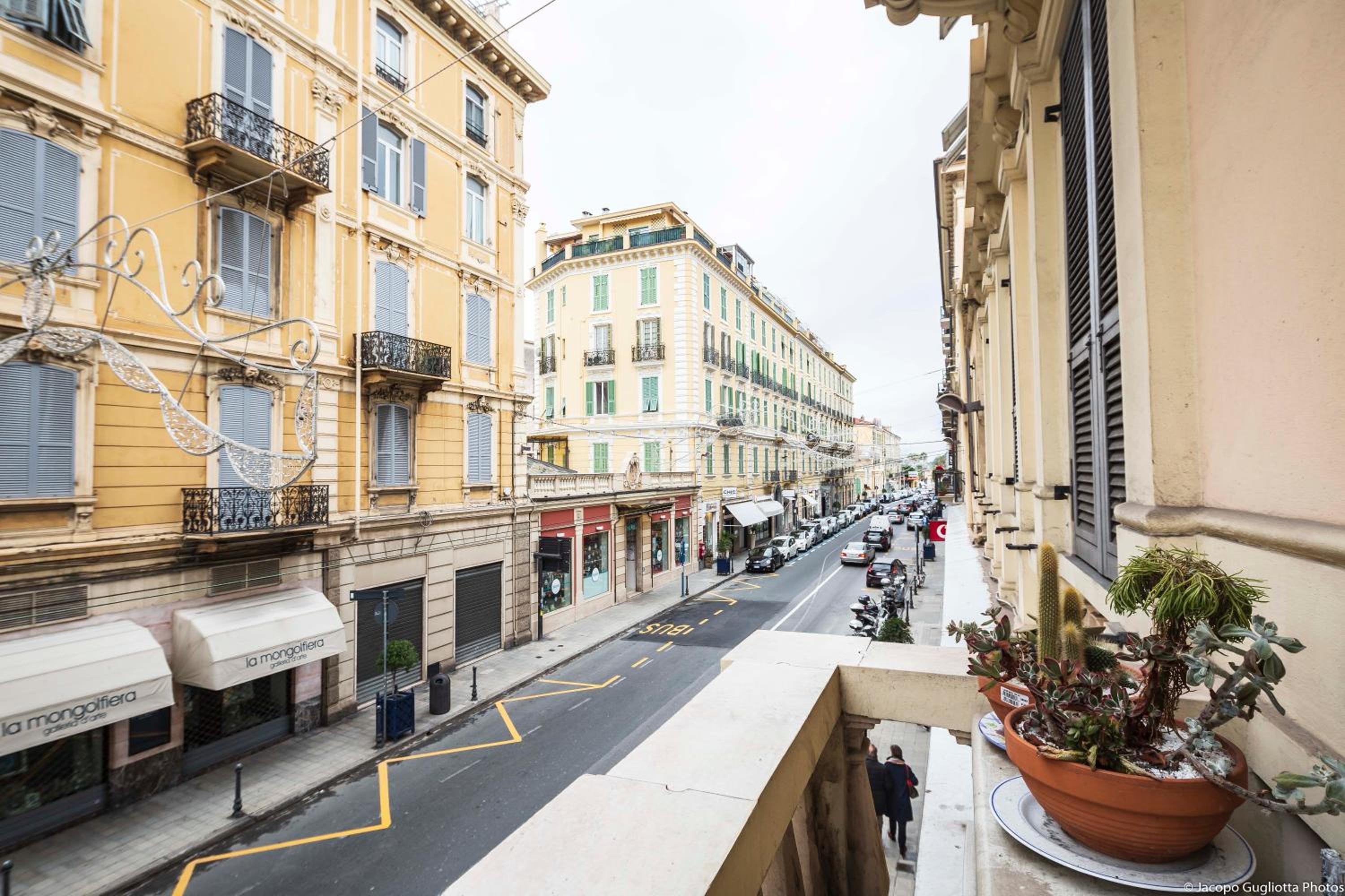 Toffee Mombello - Seven Suites Sanremo view 4