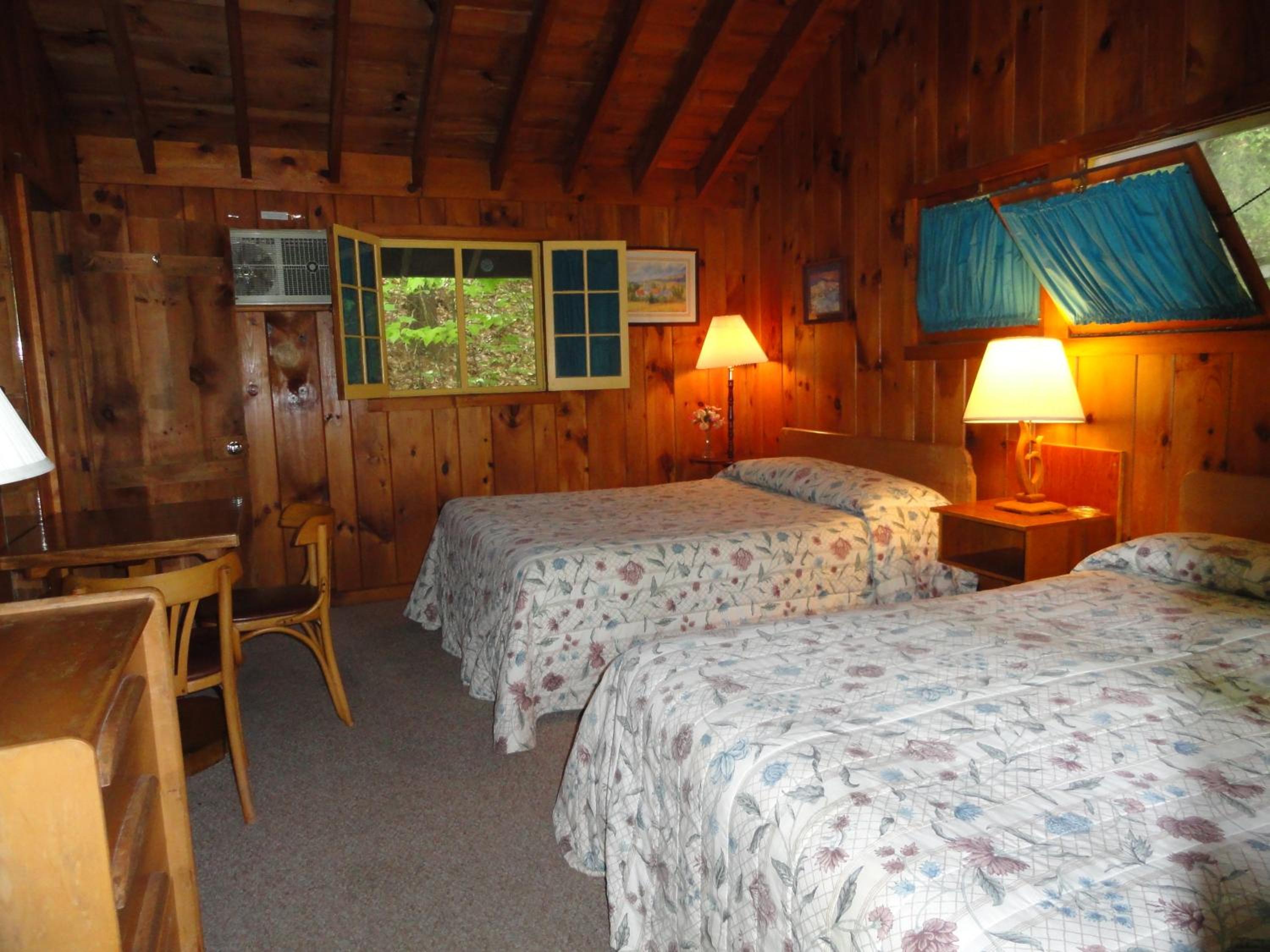Amber Lantern Motel