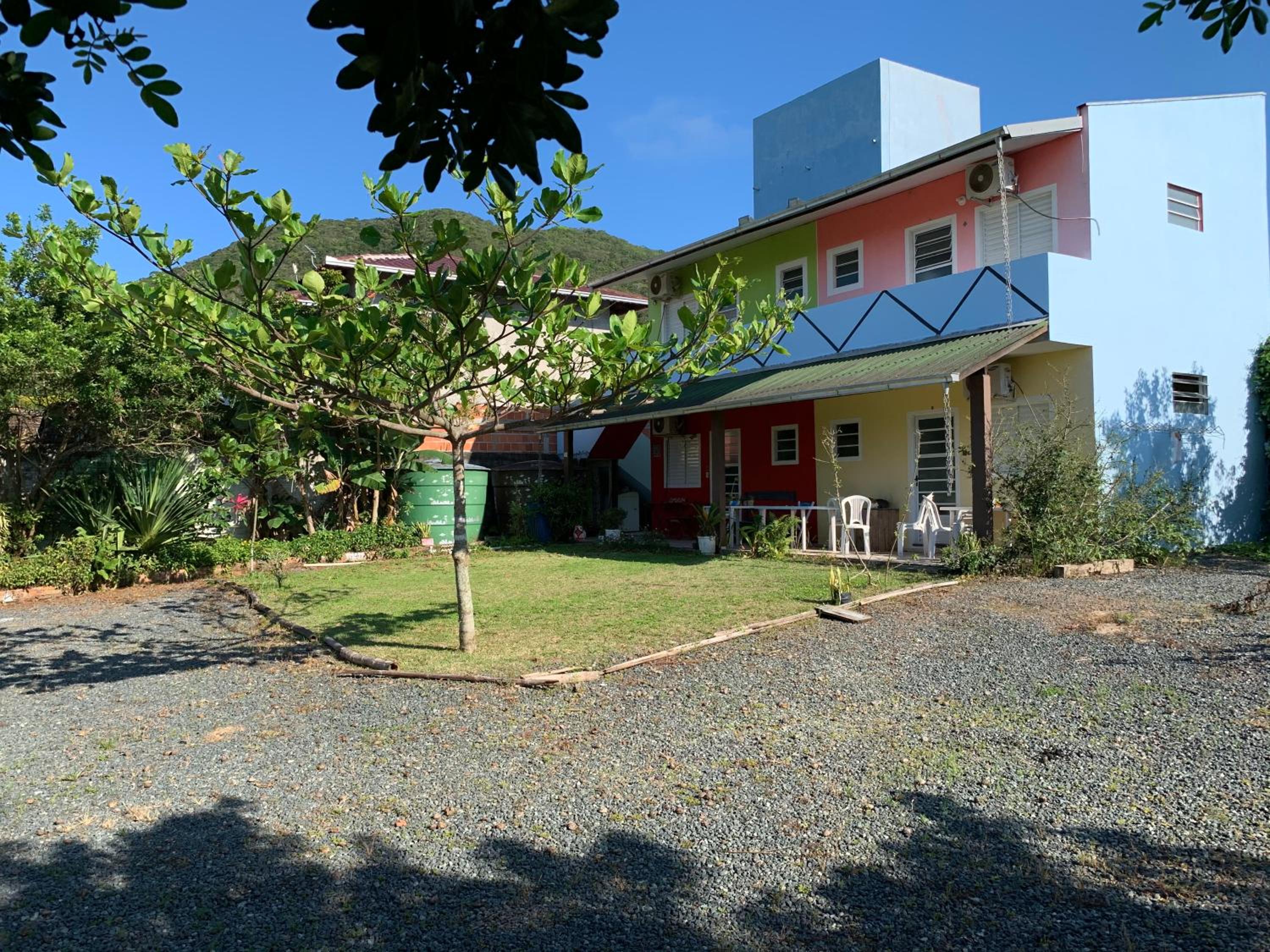 AymuraY Hostel e Pousada