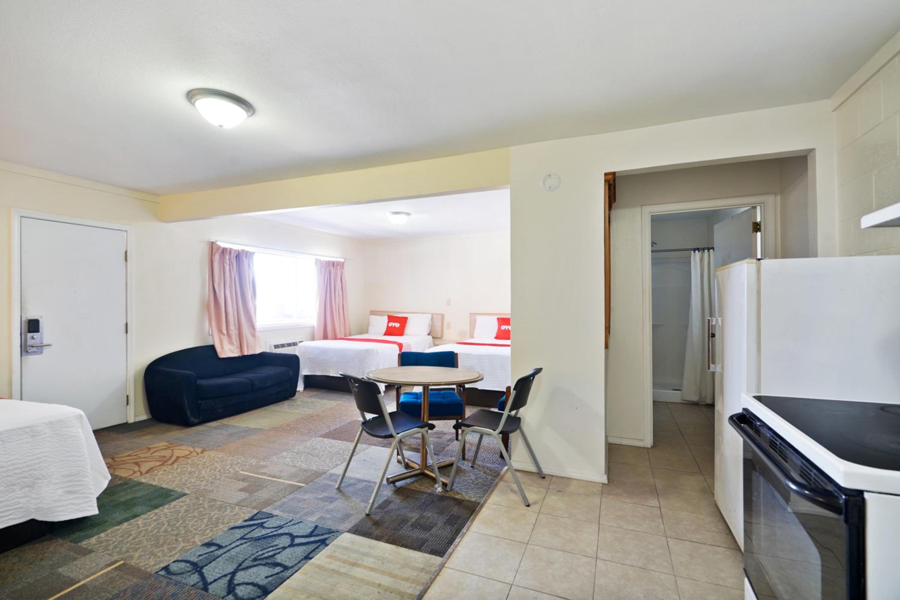 Alpine Vacations - OYO Alpine TX near Big Bend National Park - Property Image 5