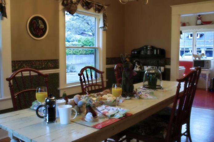 The White House Bed and Breakfast view 5