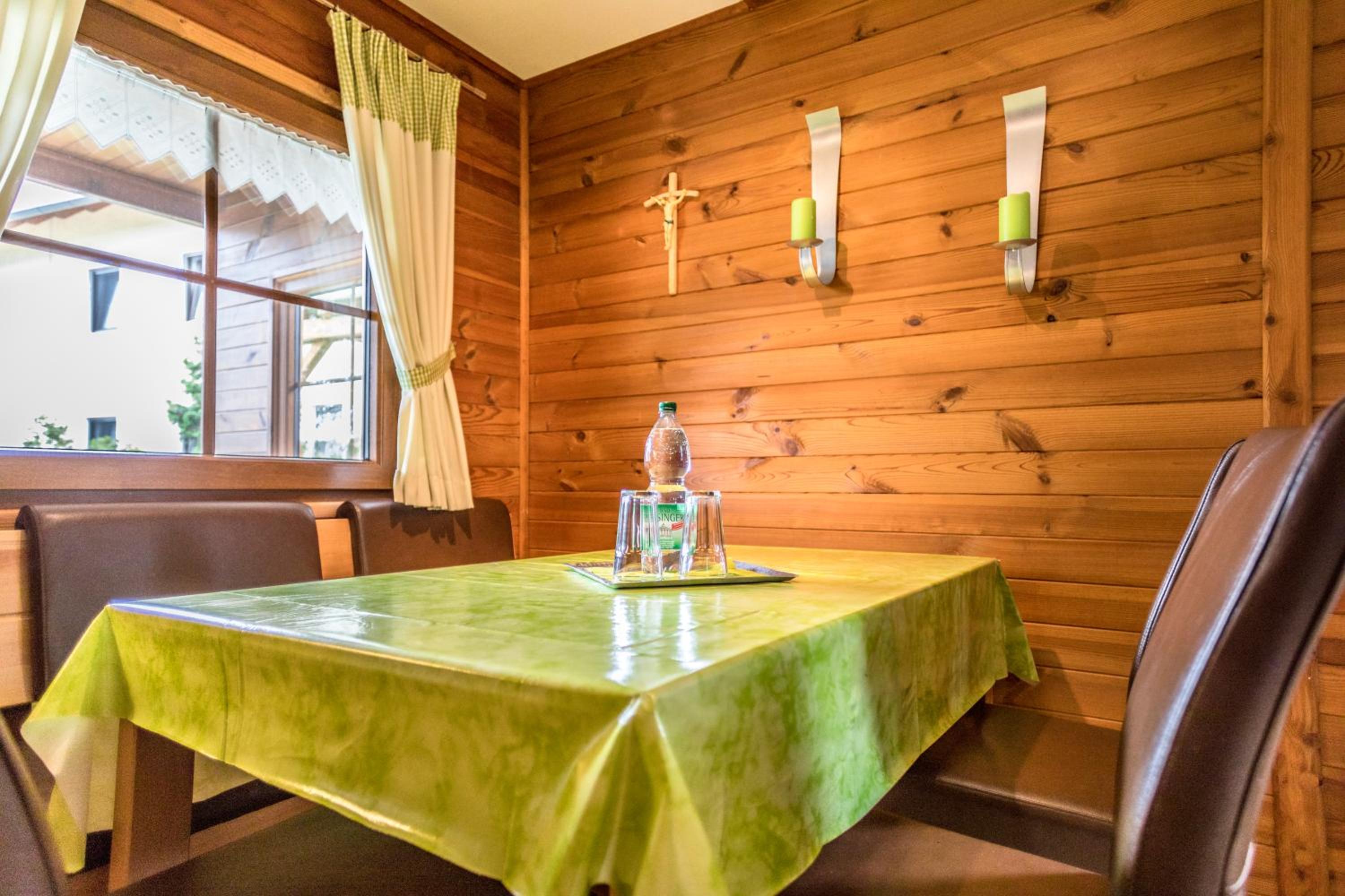 Bartlhof-Ferienwohnungen-Zimmer